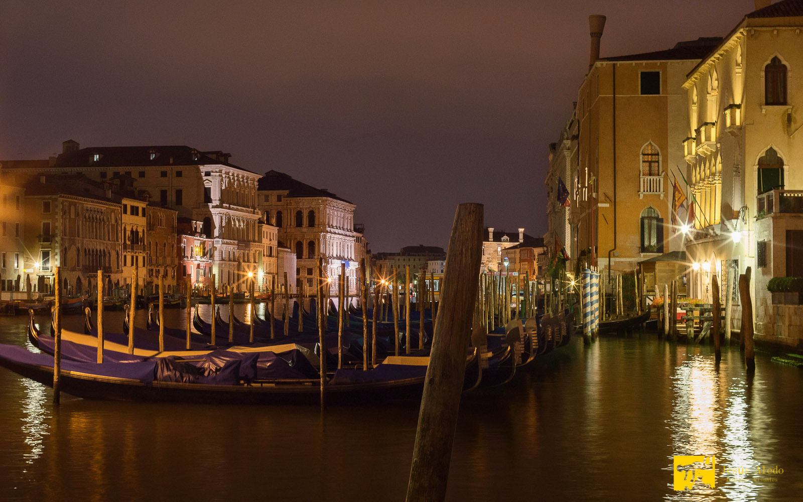 Nikon D3200 + Sigma 30mm F1.4 EX DC HSM sample photo. "when venice sleeps" photography