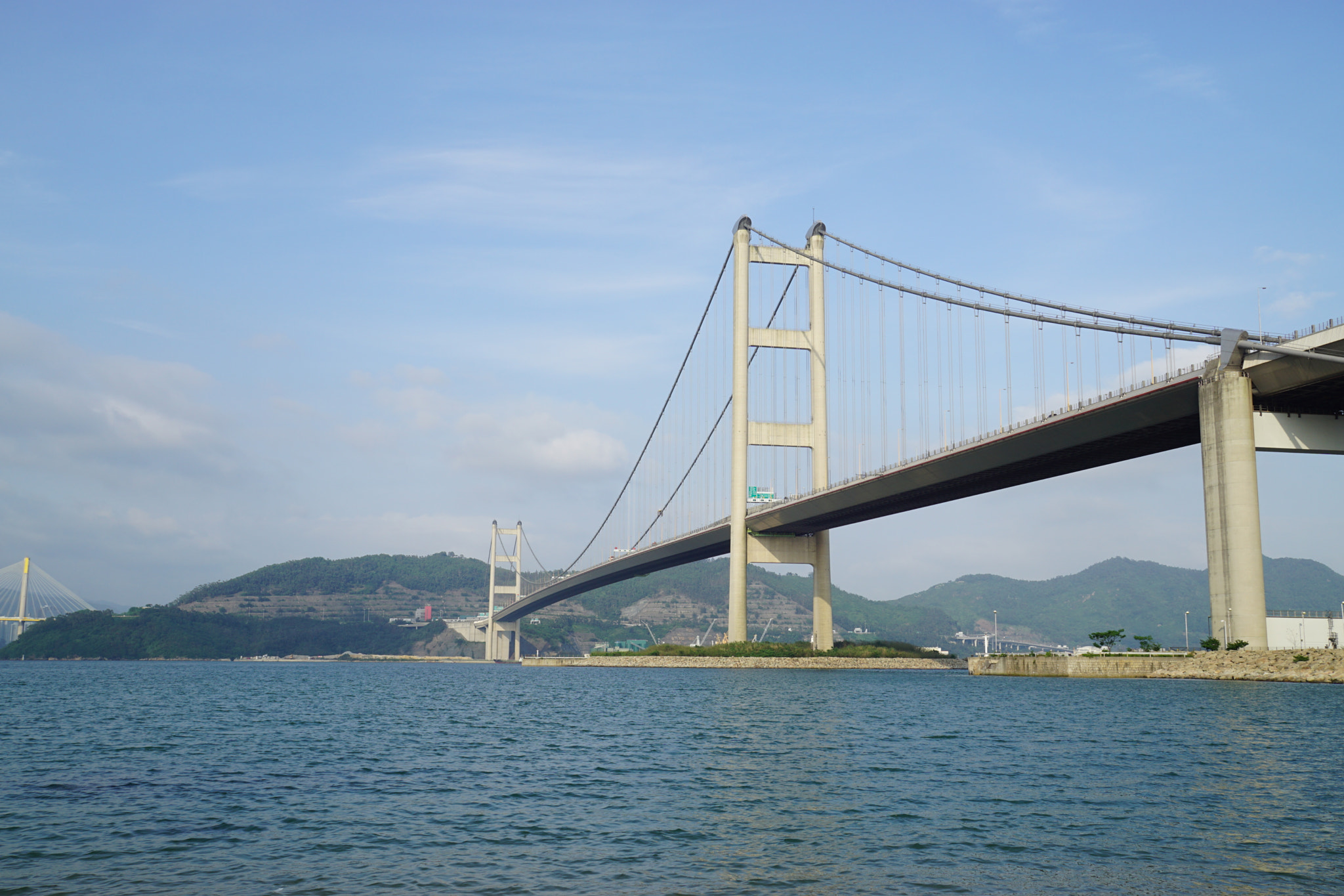 Sony a5100 + Sony Sonnar T* E 24mm F1.8 ZA sample photo. Tsing ma bridge photography