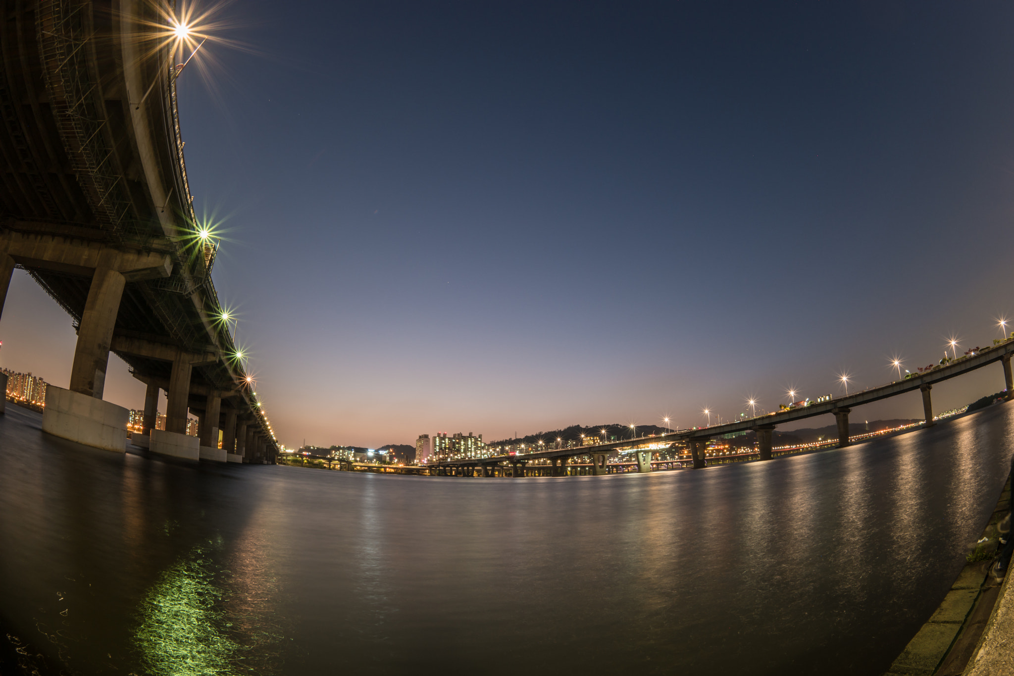 Samsung NX 10mm F3.5 Fisheye sample photo. Han river bridge tour 6 photography