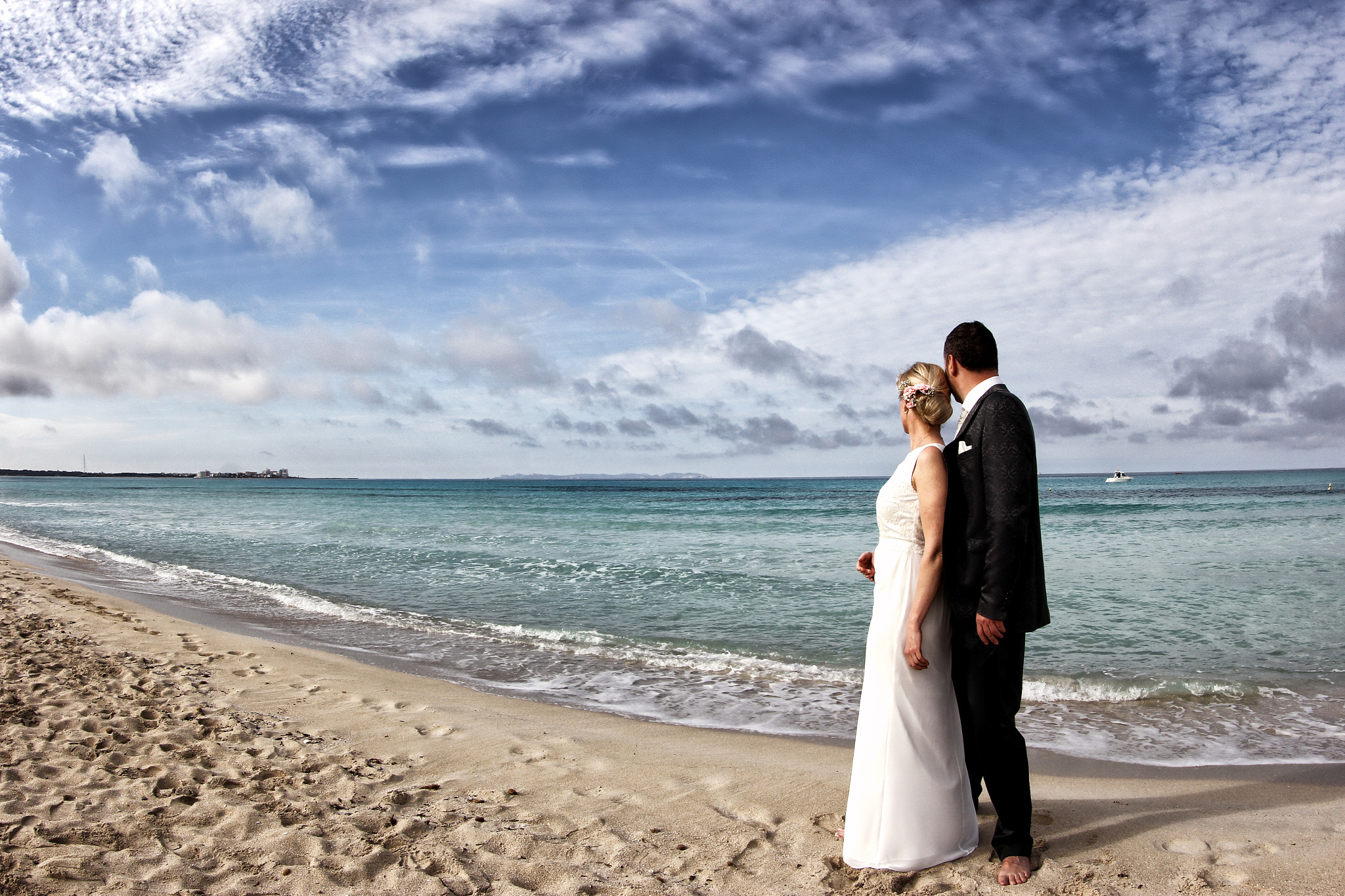 Canon EF 8-15mm F4L Fisheye USM sample photo. Mallorca wedding photography