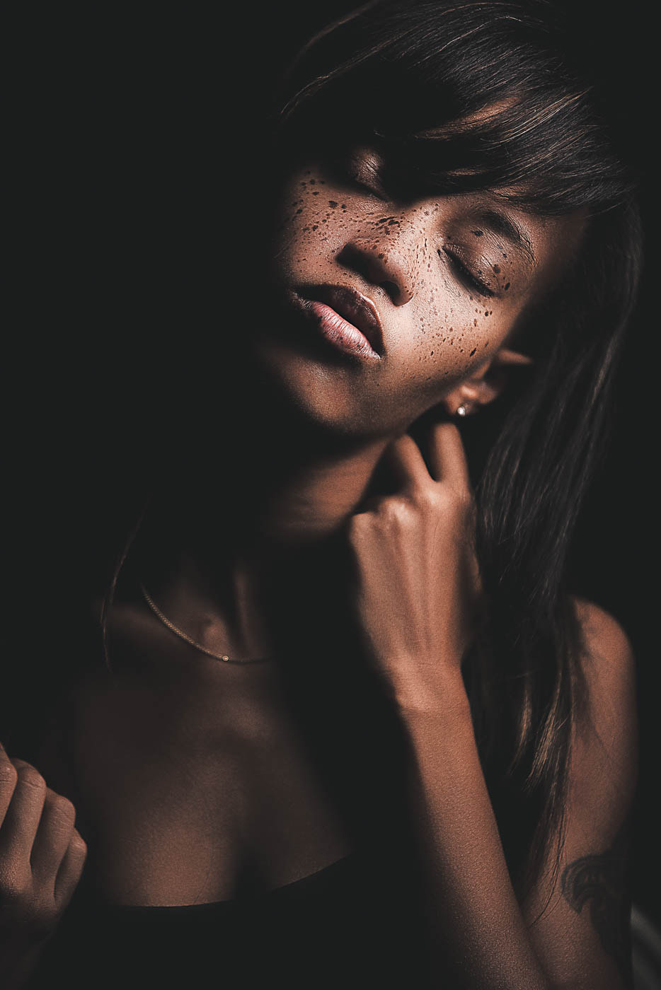Sigma 70-200mm F2.8 EX DG OS HSM sample photo. Spotted remorse photography