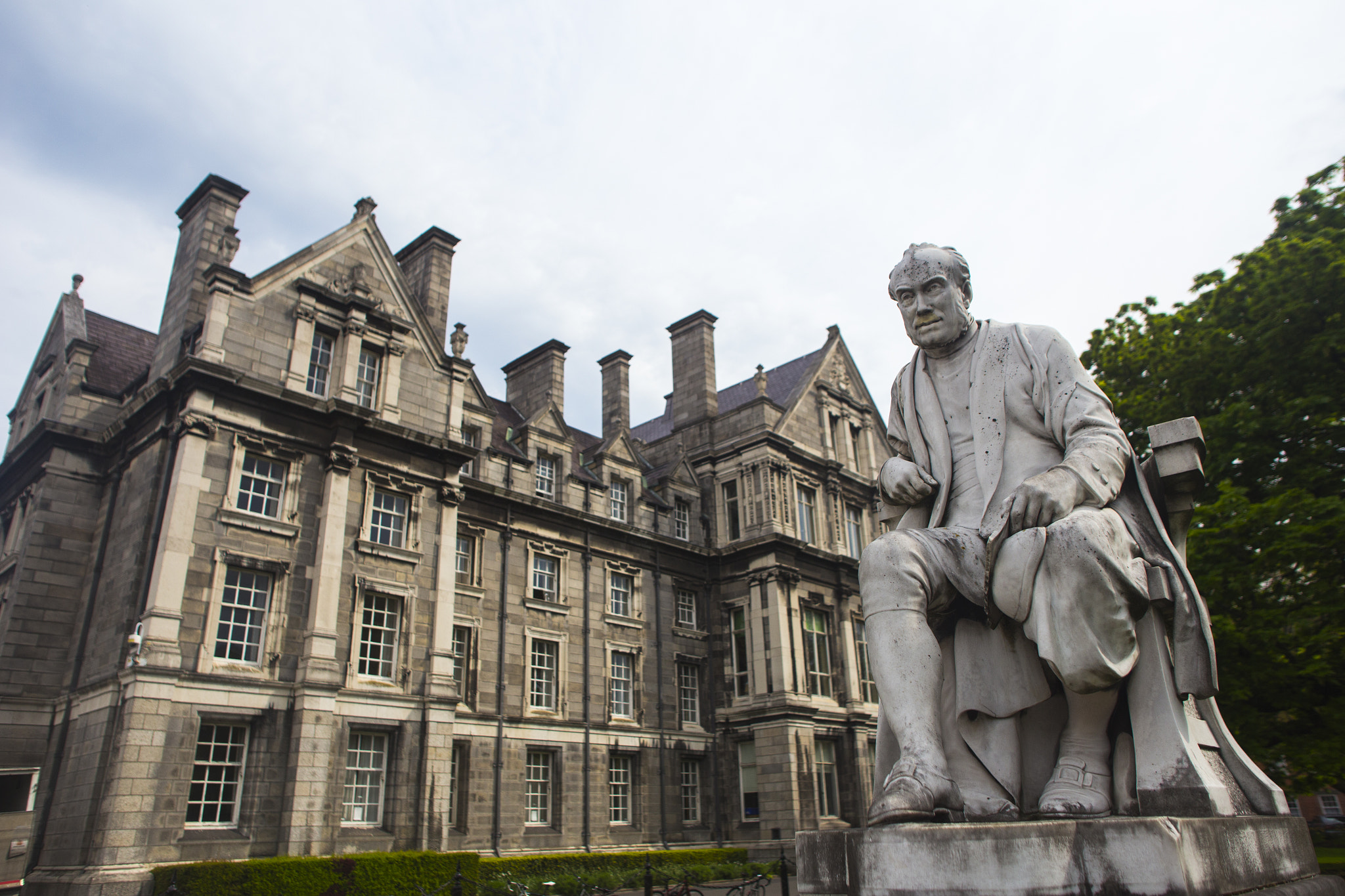 Sigma 24mm f/1.8 DG Macro EX sample photo. Trinity statue photography