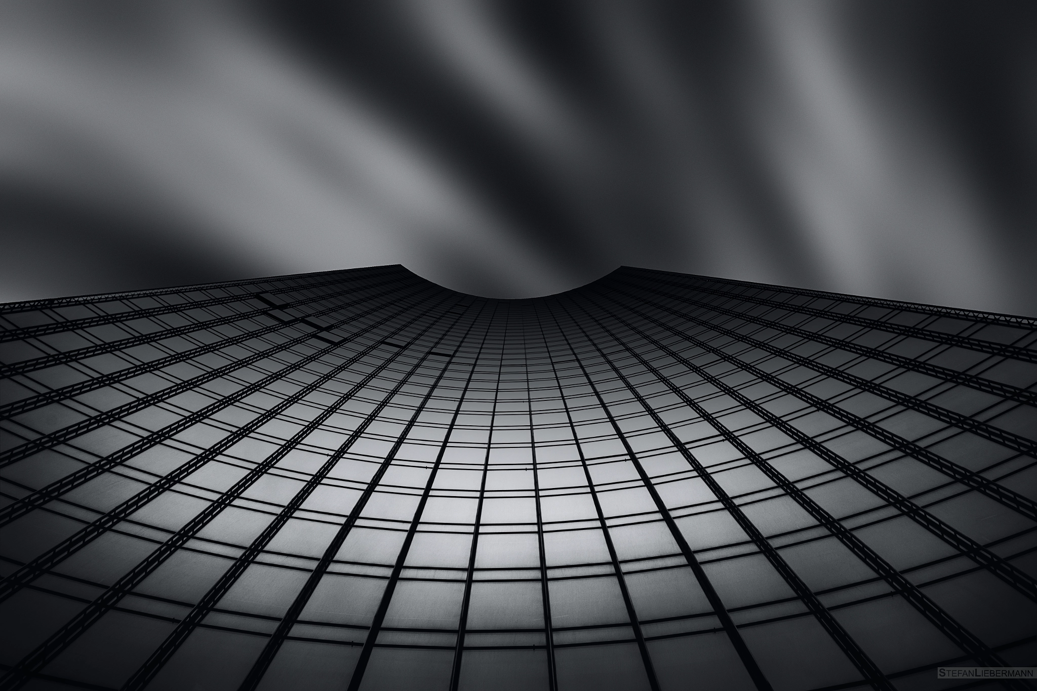 Canon EF 20-35mm F3.5-4.5 USM sample photo. Skyper tower photography