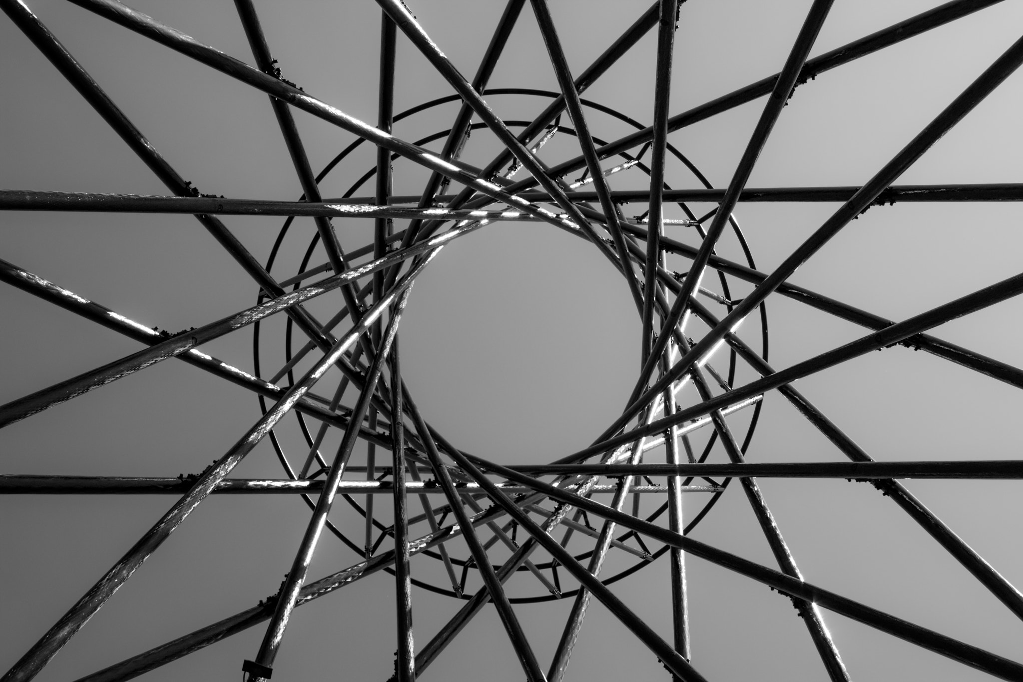 Canon EF 28-70mm f/3.5-4.5 sample photo. Drawing circles with lines photography