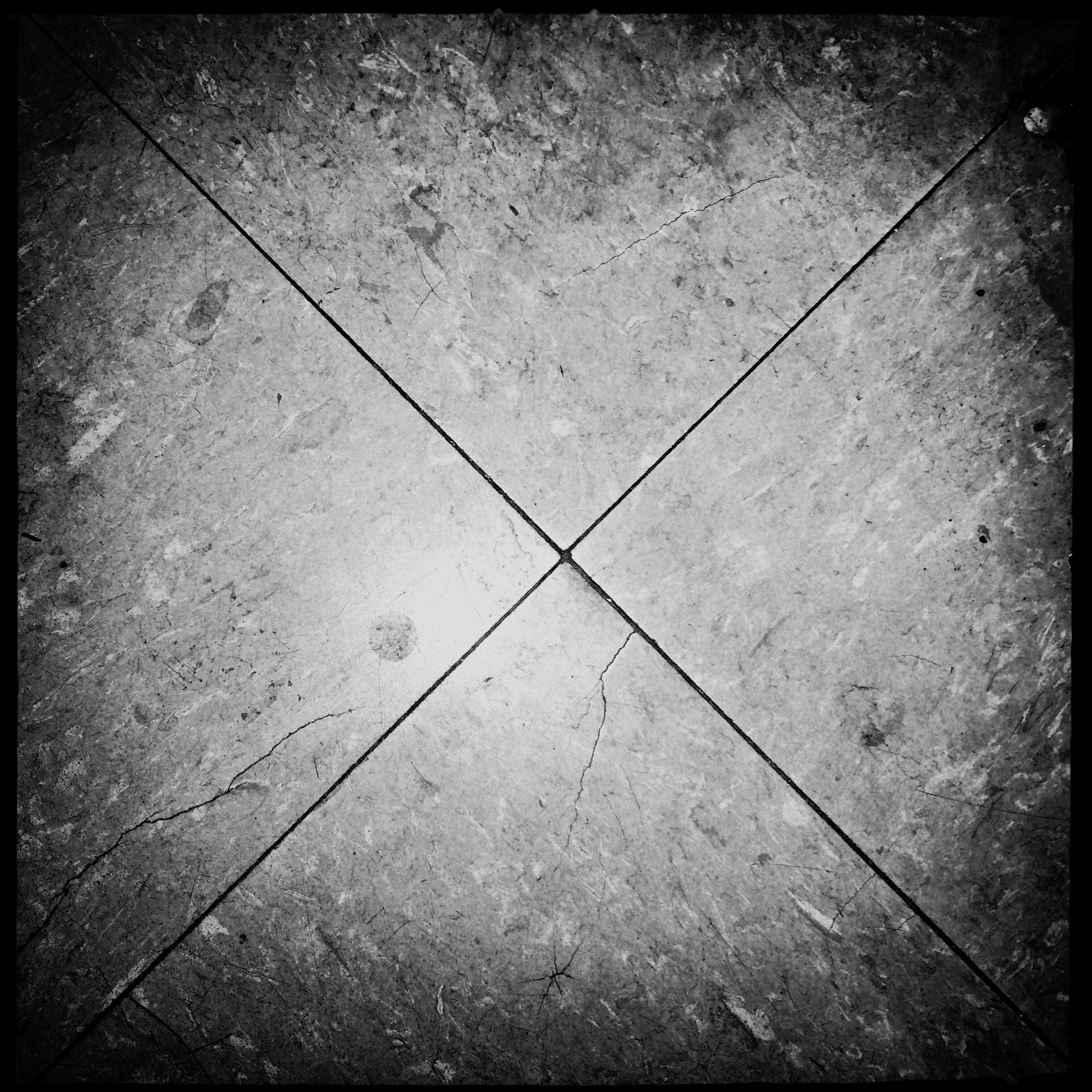 Hipstamatic 280 sample photo. Under foot photography