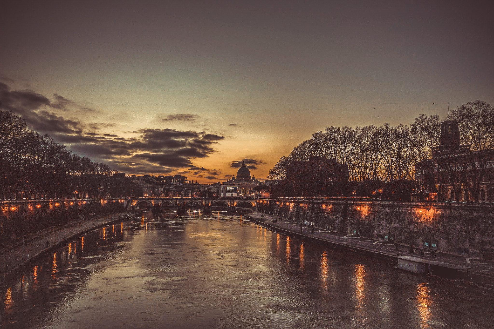 Canon EF-S 10-18mm F4.5–5.6 IS STM sample photo. Roma photography