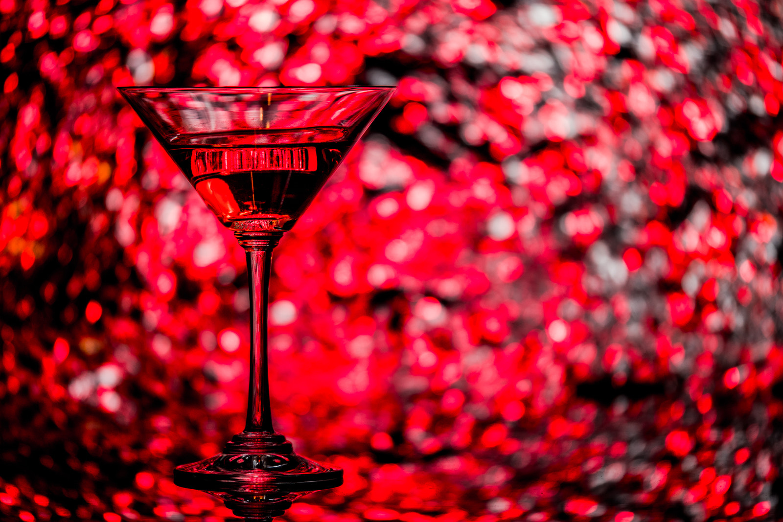 Panasonic Lumix G X Vario 35-100mm F2.8 OIS sample photo. Red photography
