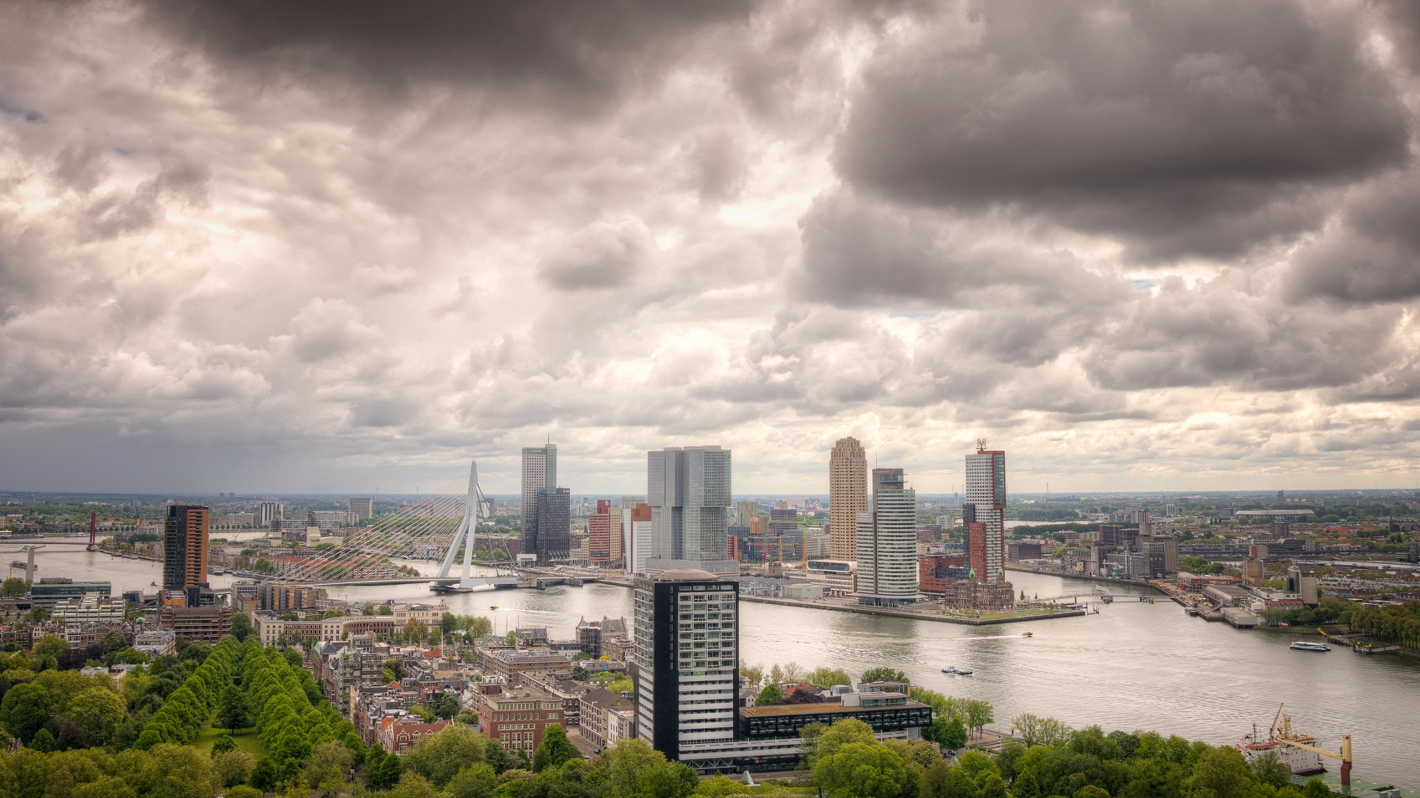 Sony ILCA-77M2 + Tamron SP 24-70mm F2.8 Di VC USD sample photo. Rotterdam cityscape photography