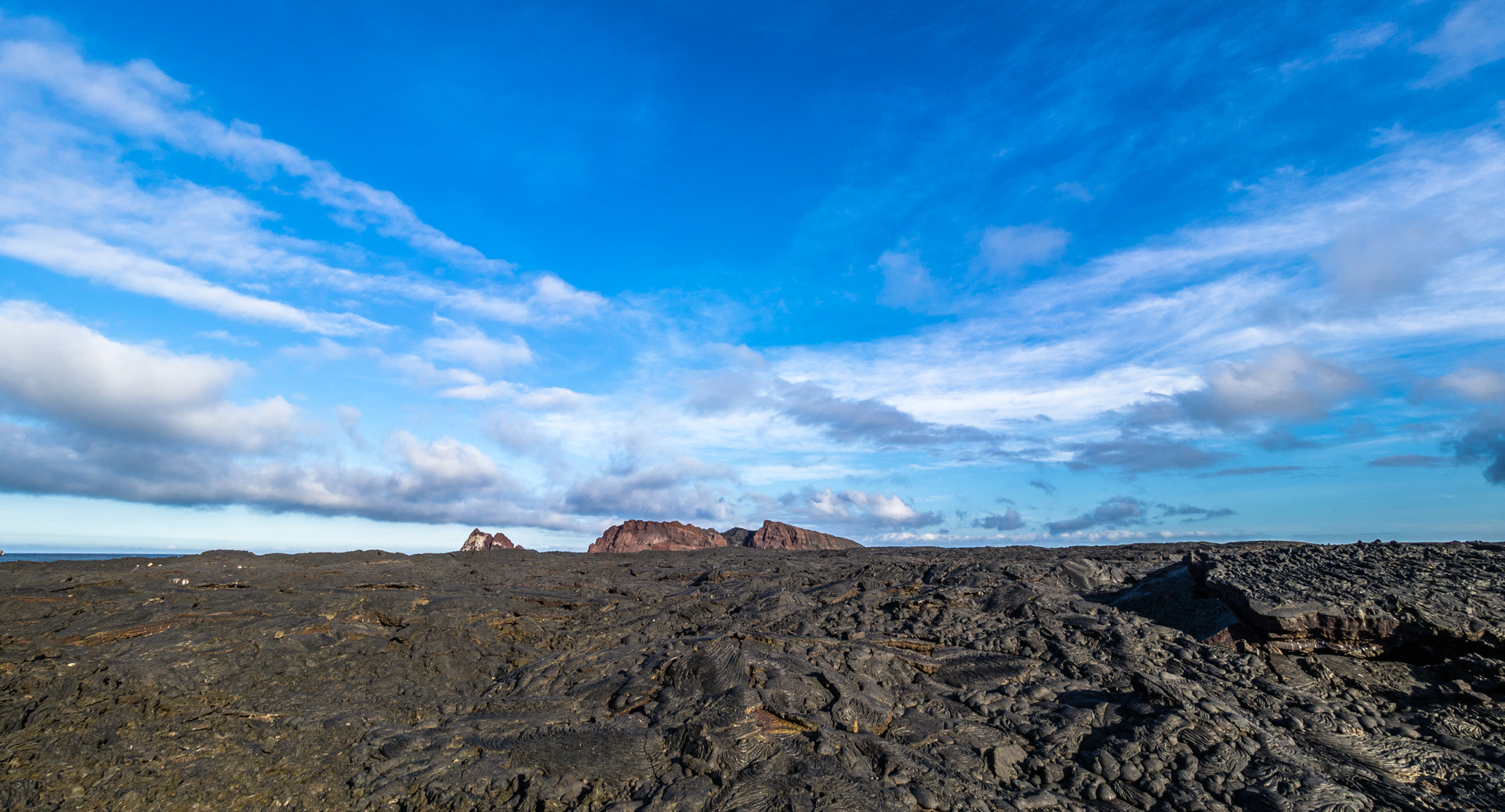 Olympus OM-D E-M5 + Olympus M.Zuiko Digital ED 7-14mm F2.8 PRO sample photo. Galapagos islands. photography