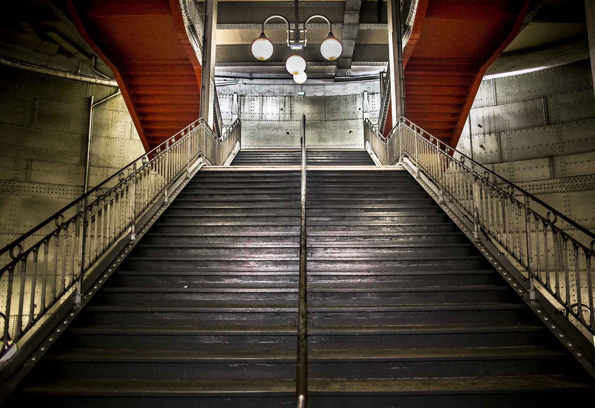 Canon EOS 6D + Canon EF 24mm F2.8 sample photo. Red stairs from the past photography