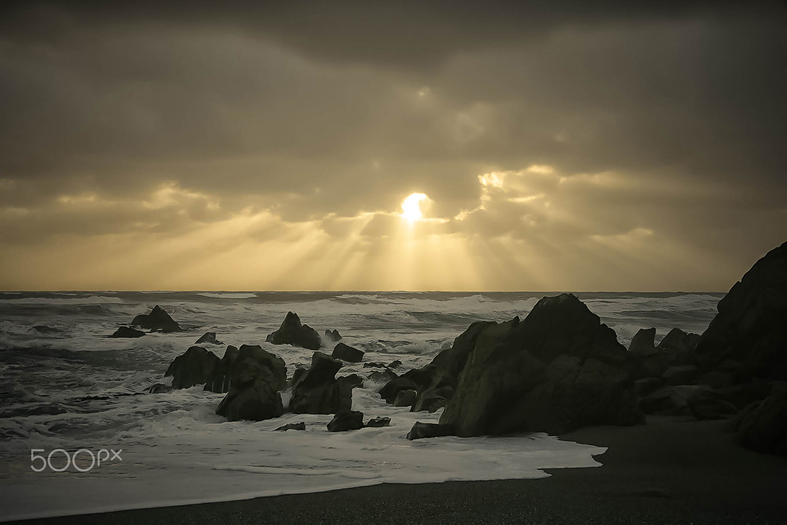 Canon EF 28-300mm F3.5-5.6L IS USM sample photo. Godlight photography