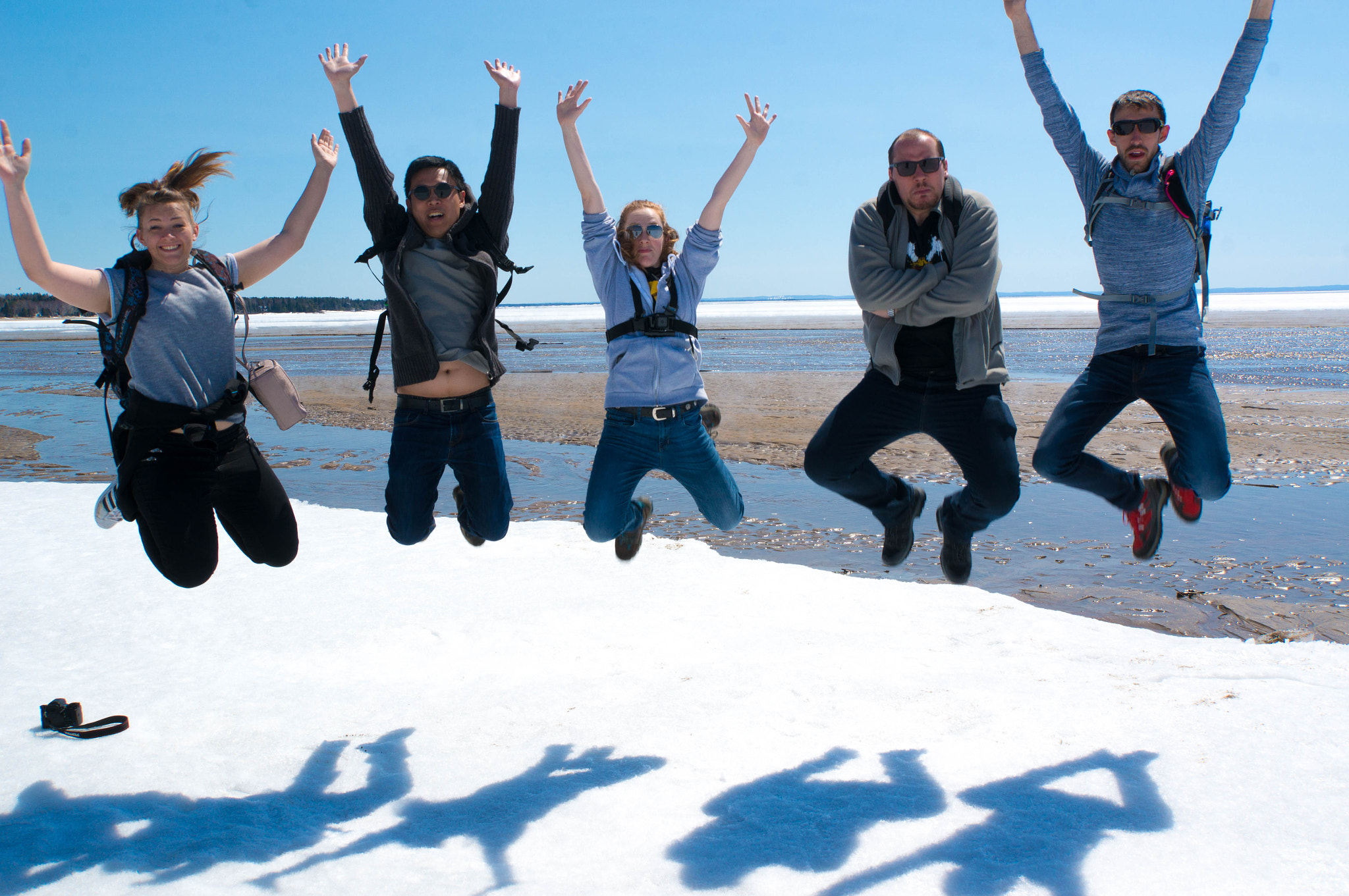 Sony E 18-200mm F3.5-6.3 OSS LE sample photo. Friendship jumping photography