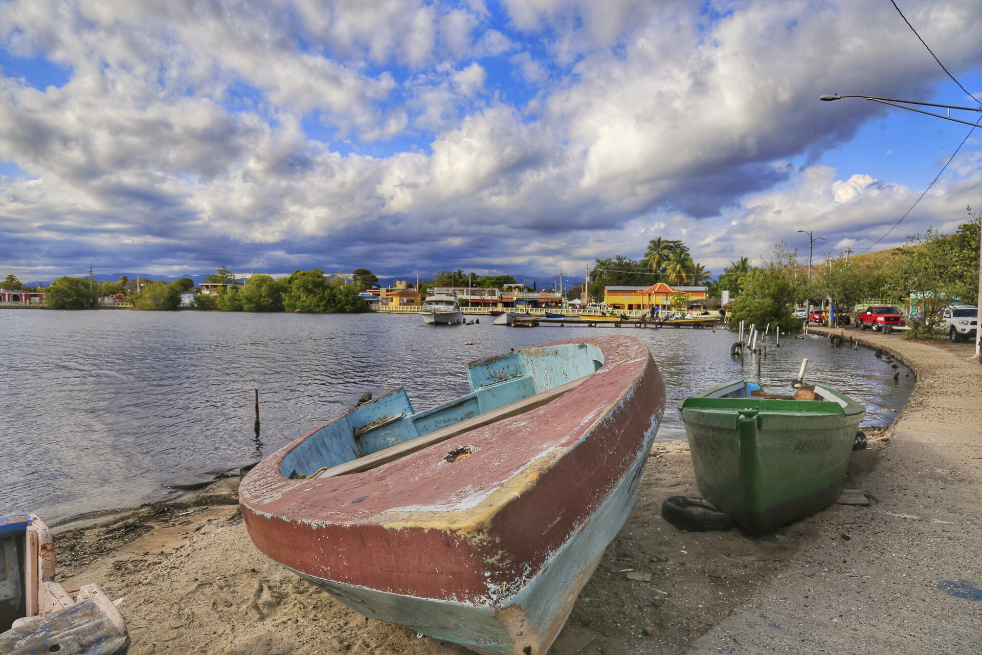 Canon EF 24-105mm F4L IS USM sample photo. Old boat in guanica bay photography
