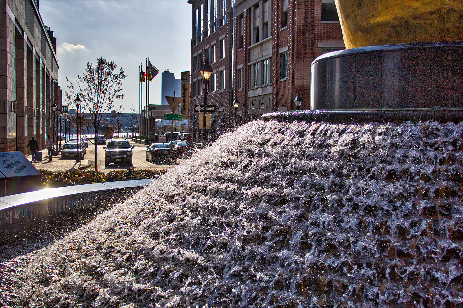 Canon EF-S 18-55mm F3.5-5.6 sample photo. Fountain in baltimore photography