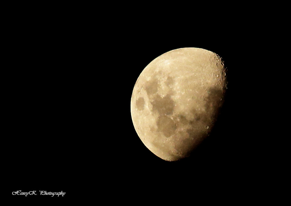 Canon EF 70-200mm F4L IS USM sample photo. Half moon photography