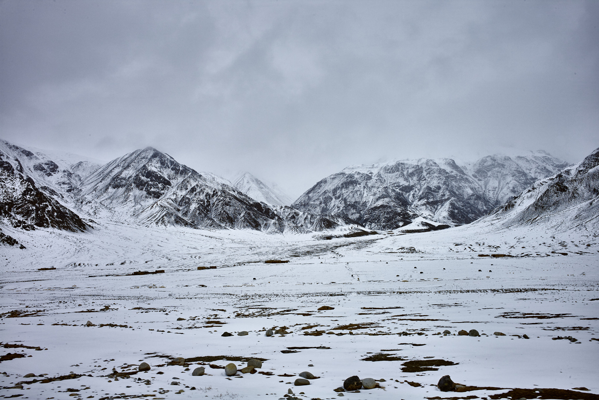 Leica M (Typ 240) sample photo. Snow on the pamirs photography