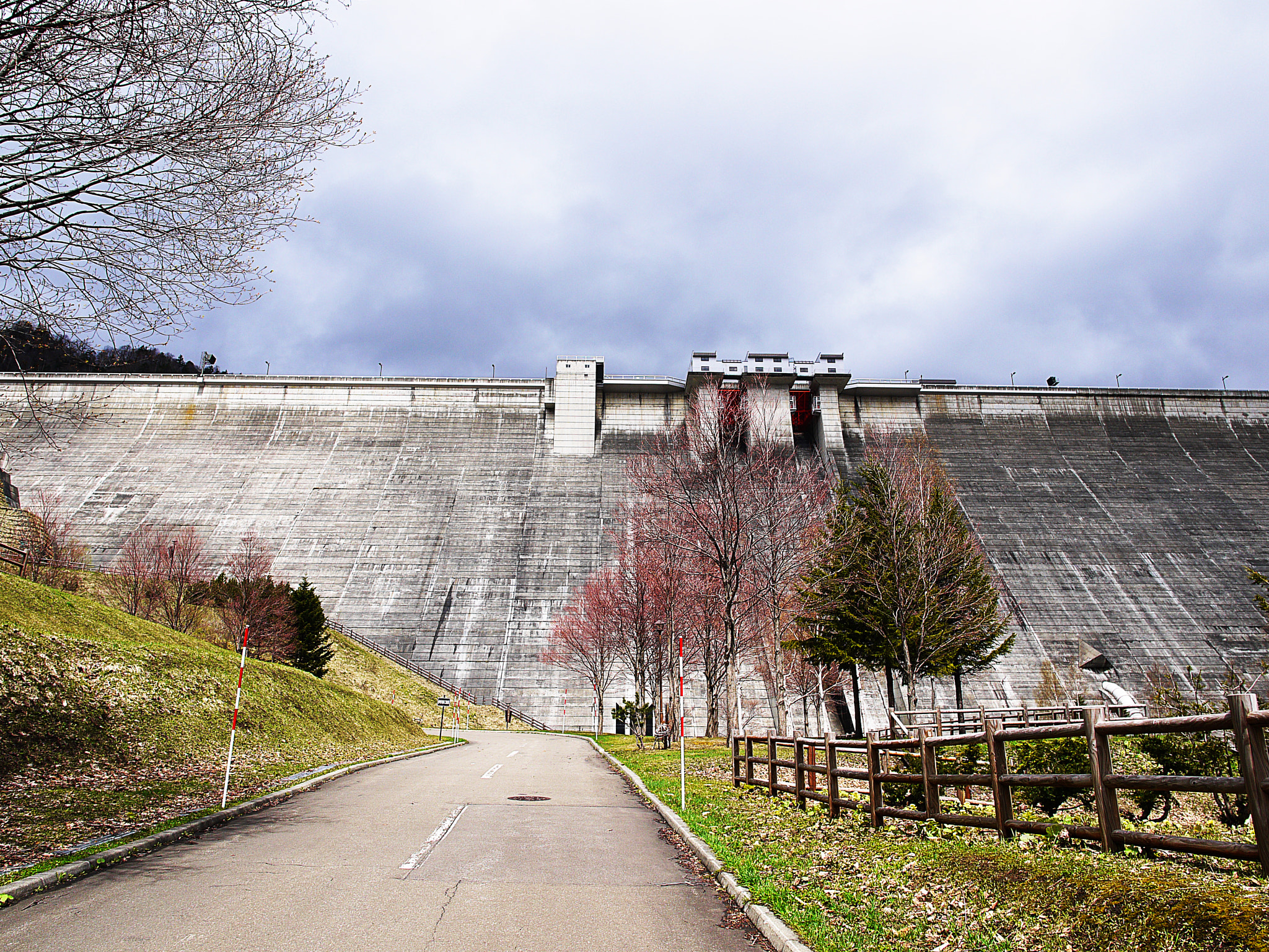 Panasonic Lumix DMC-GF1 + OLYMPUS M.12mm F2.0 sample photo. 定山溪 dam photography