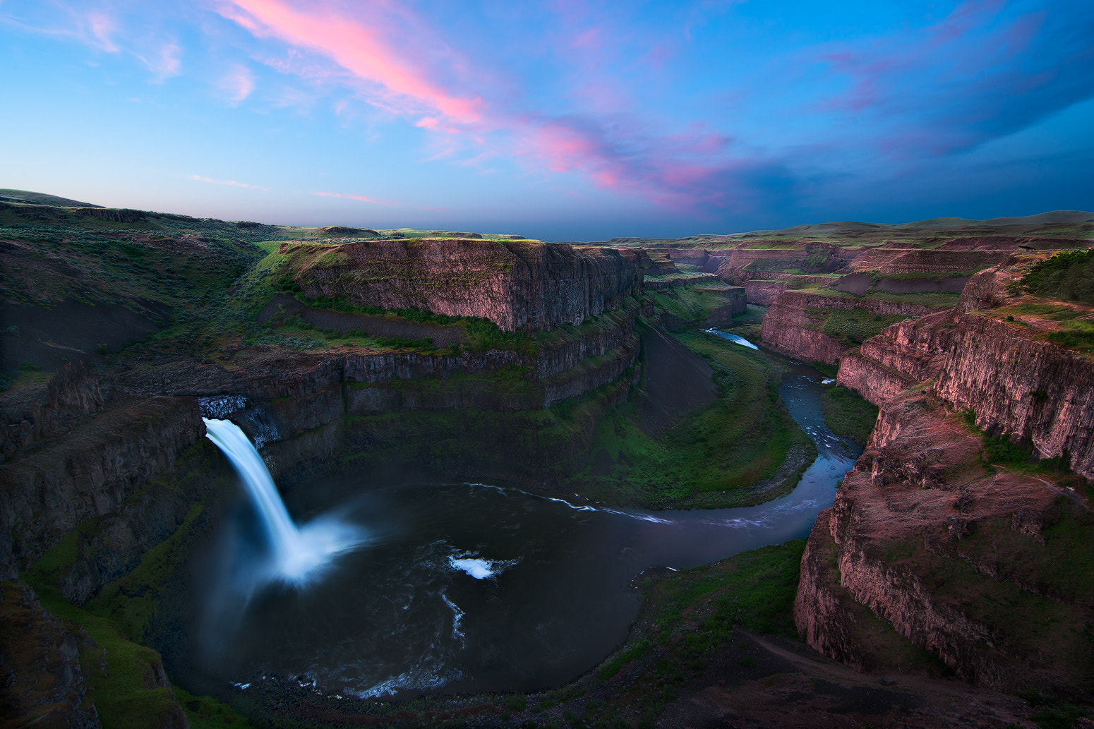 Sony a7R II + Canon EF 14mm F2.8L II USM sample photo. Palouse at sunrise photography