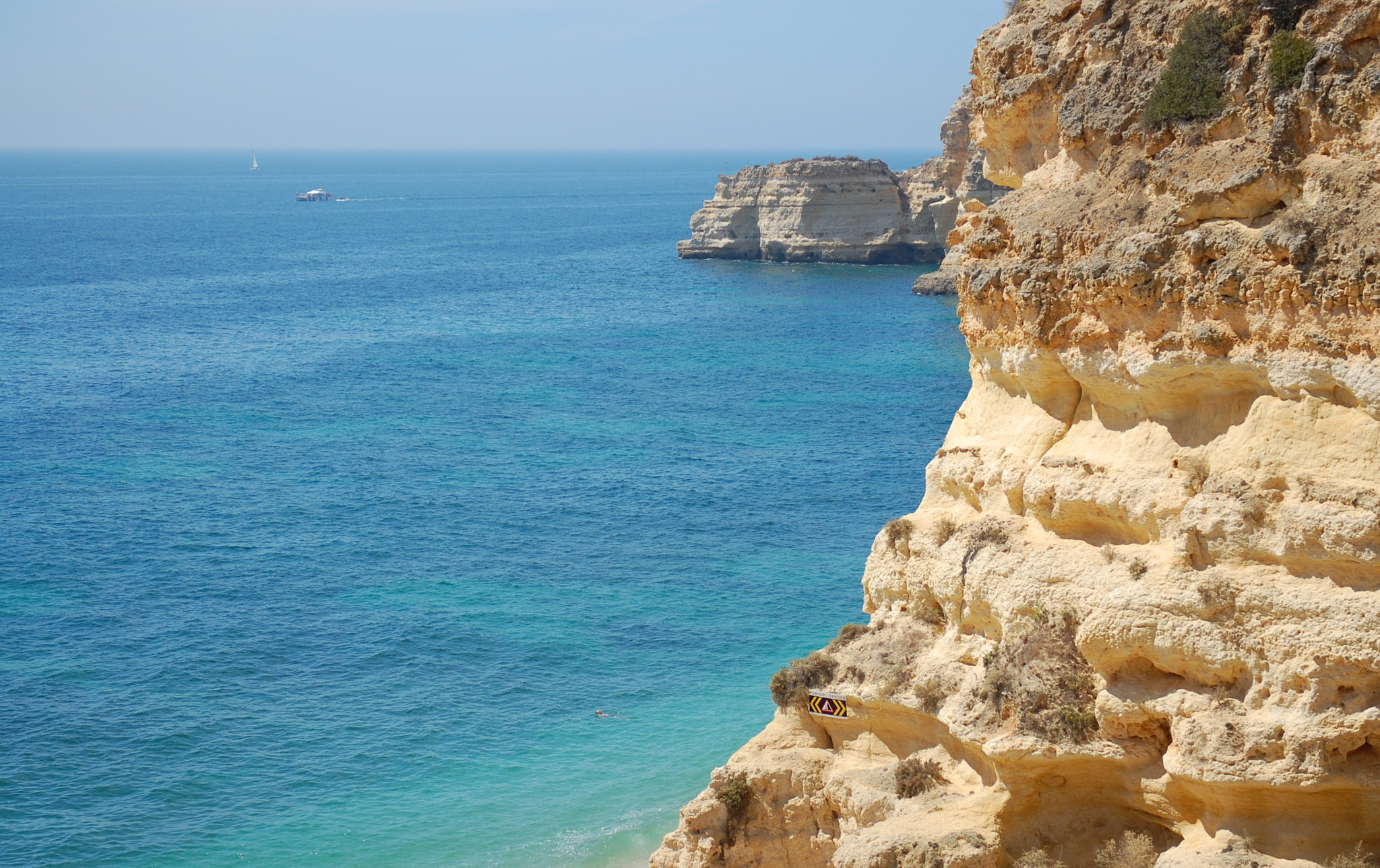Nikon D40 sample photo. Wild angle panoramic landscape with orange cliffs photography