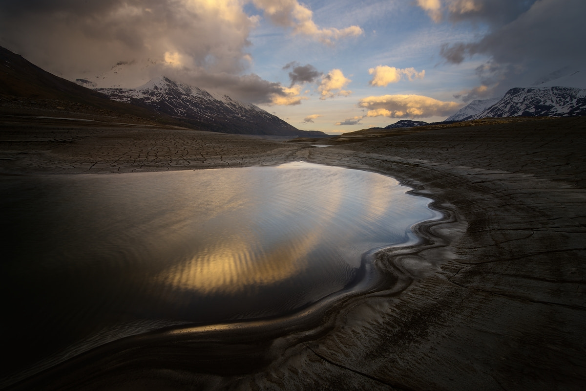 Tokina AT-X 16-28mm F2.8 Pro FX sample photo. Sinuous lines photography