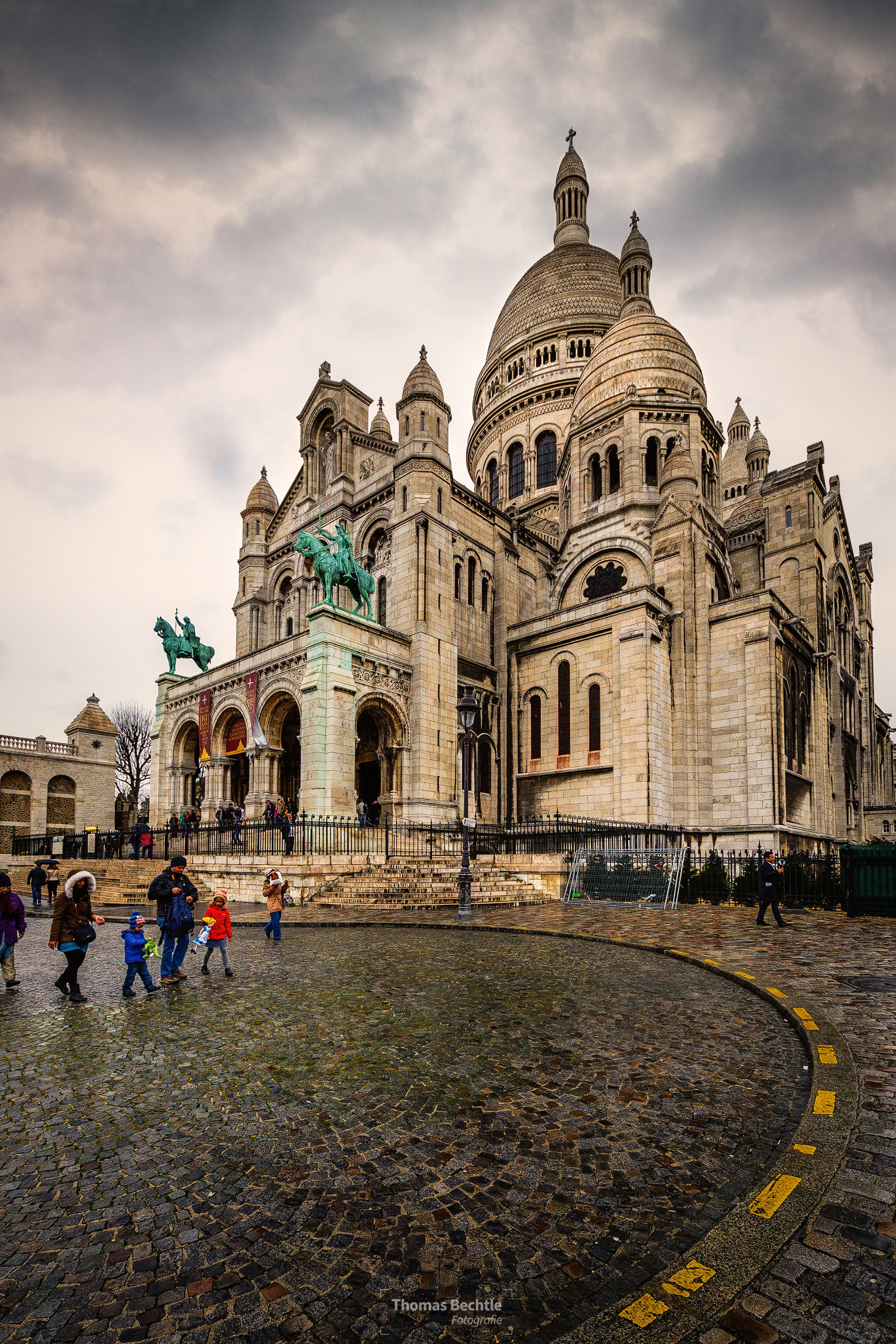 Nikon D800 + Sigma 10-20mm F3.5 EX DC HSM sample photo. Paris - basilika sacré-cœur photography