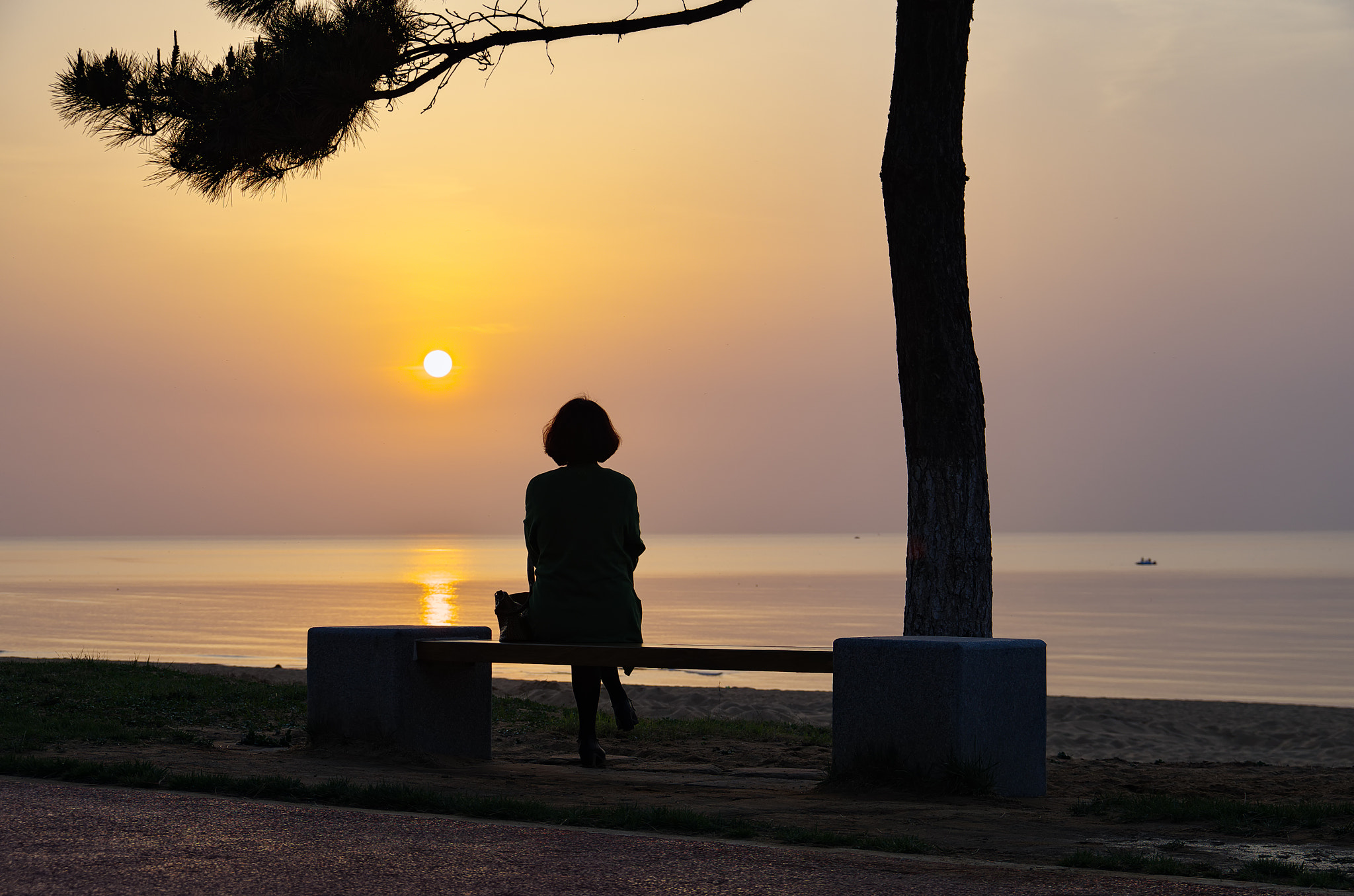 Pentax K-01 sample photo. Watch the sunset photography