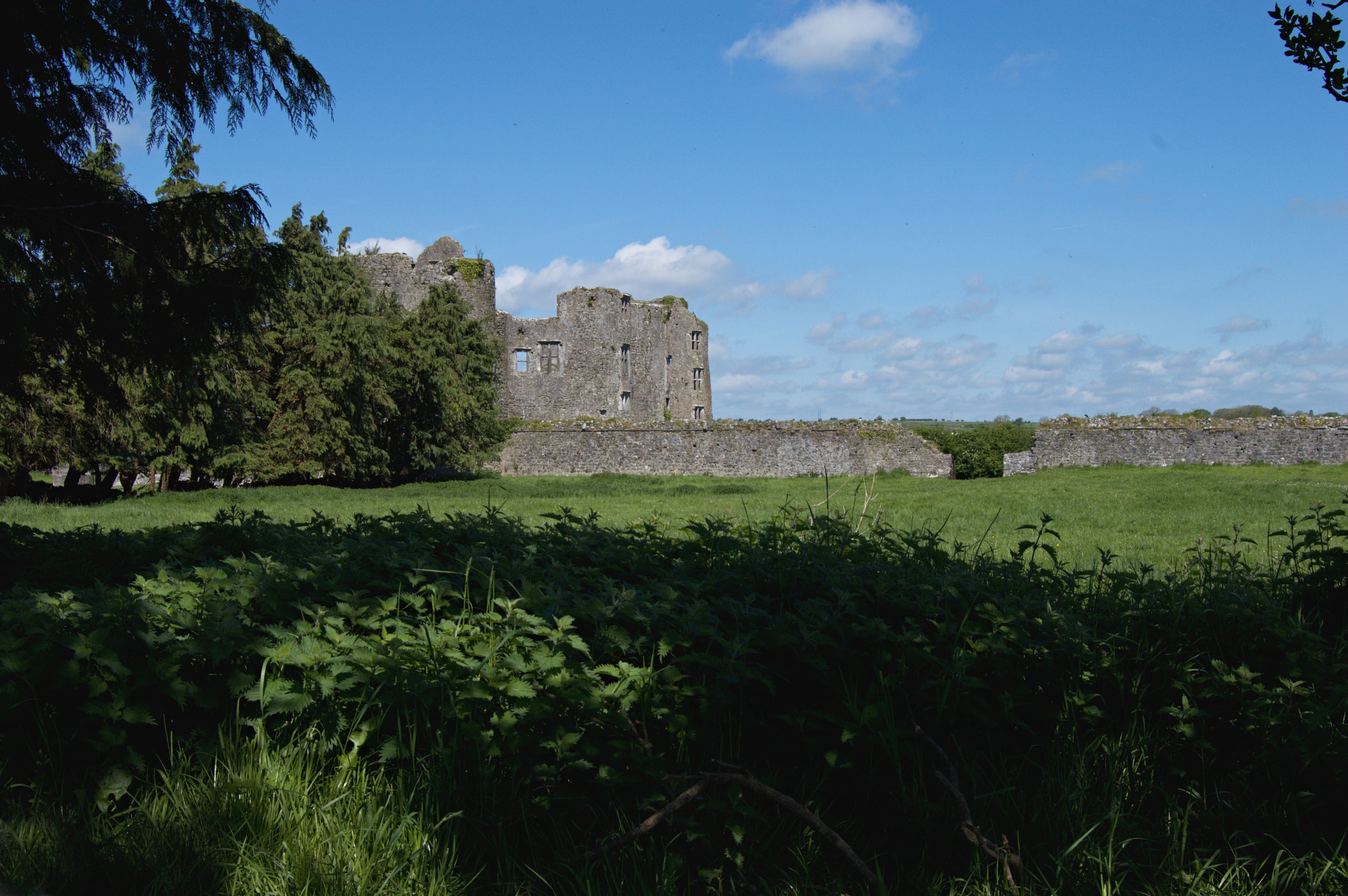 18.00 - 55.00 mm f/3.5 - 5.6 sample photo. Ruins of castle photography