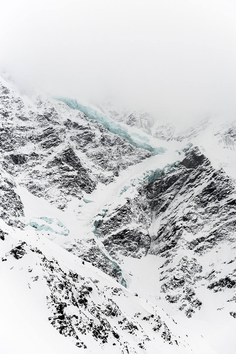 Sony a99 II + Minolta/Sony AF 70-200mm F2.8 G sample photo. "7" glacier photography