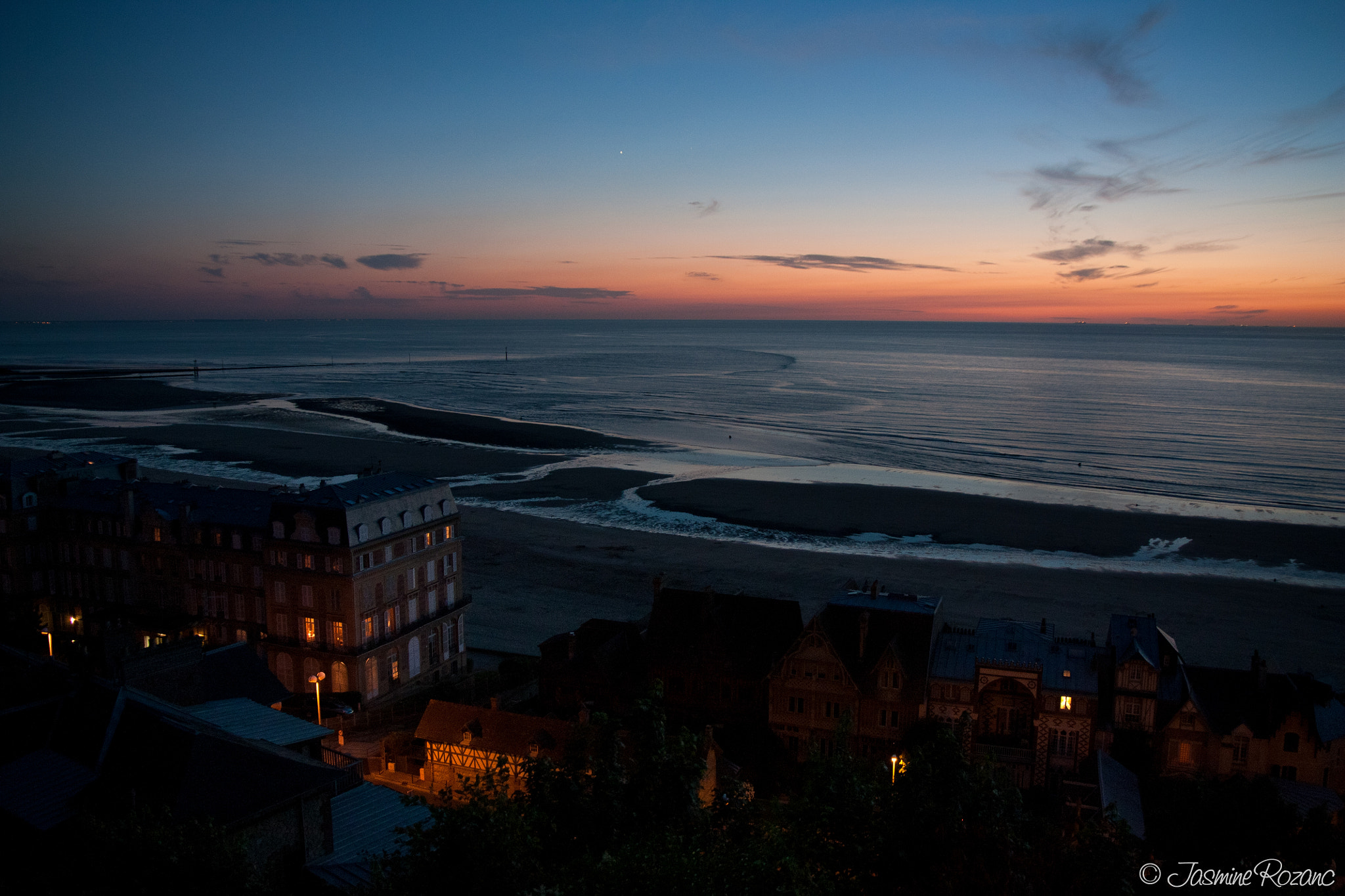 Sigma 17-70mm F2.8-4 DC Macro OS HSM sample photo. Grande plage de trouville photography