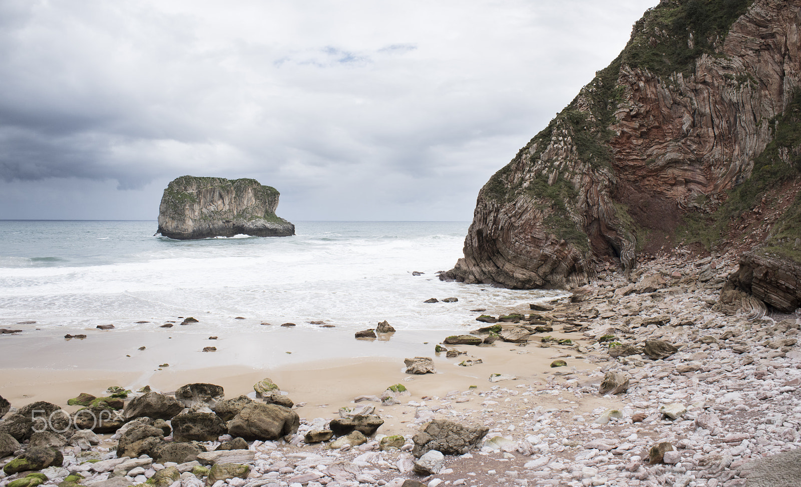 Nikon D810 + Nikon AF Nikkor 28mm F2.8D sample photo. Playa de la ballota llanes, asturias, spain. photography