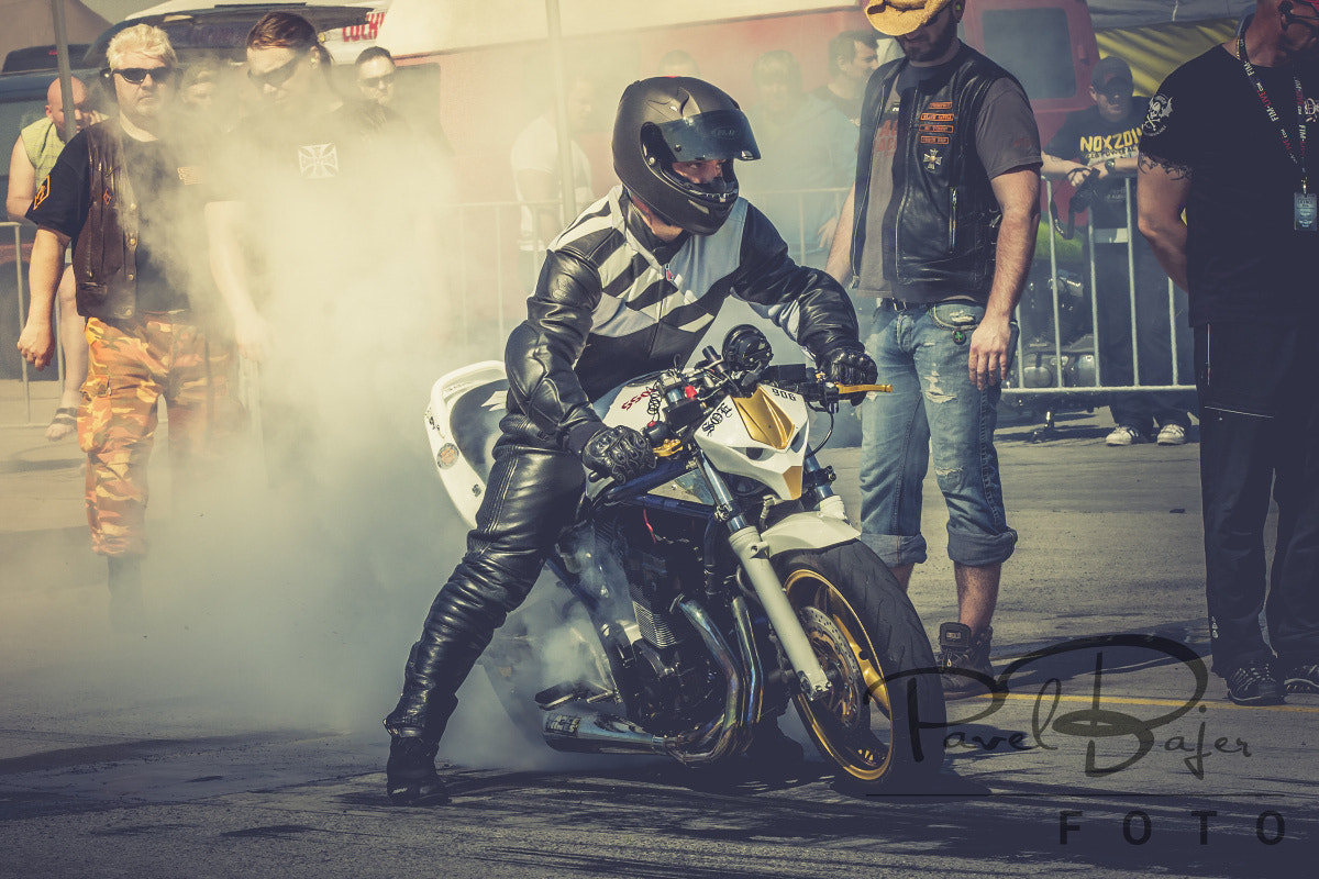 Canon EF 70-200mm F2.8L USM sample photo. Dragster at the start photography