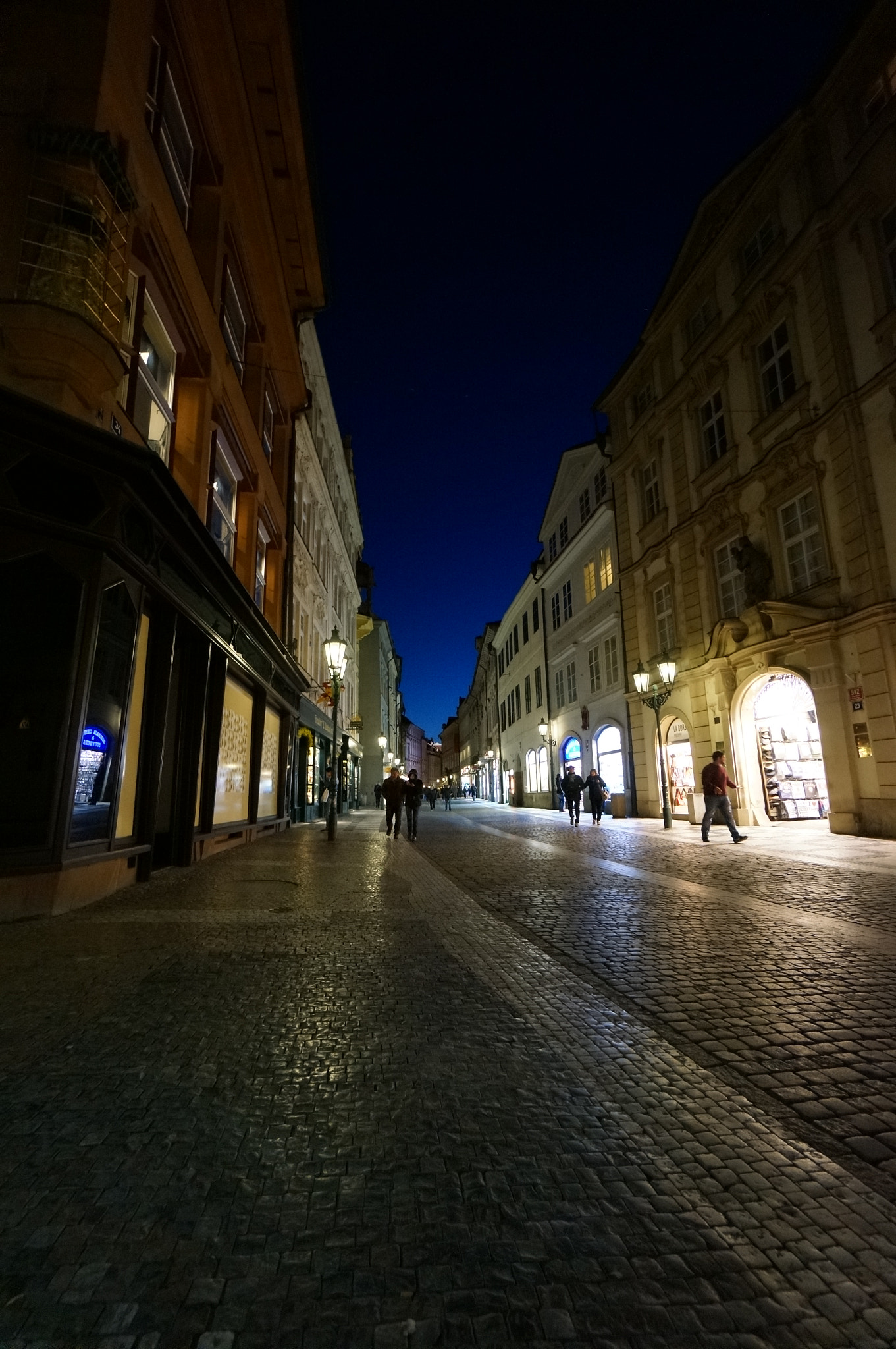 Sony Alpha NEX-6 + Sony E 10-18mm F4 OSS sample photo. Prague by nigh photography