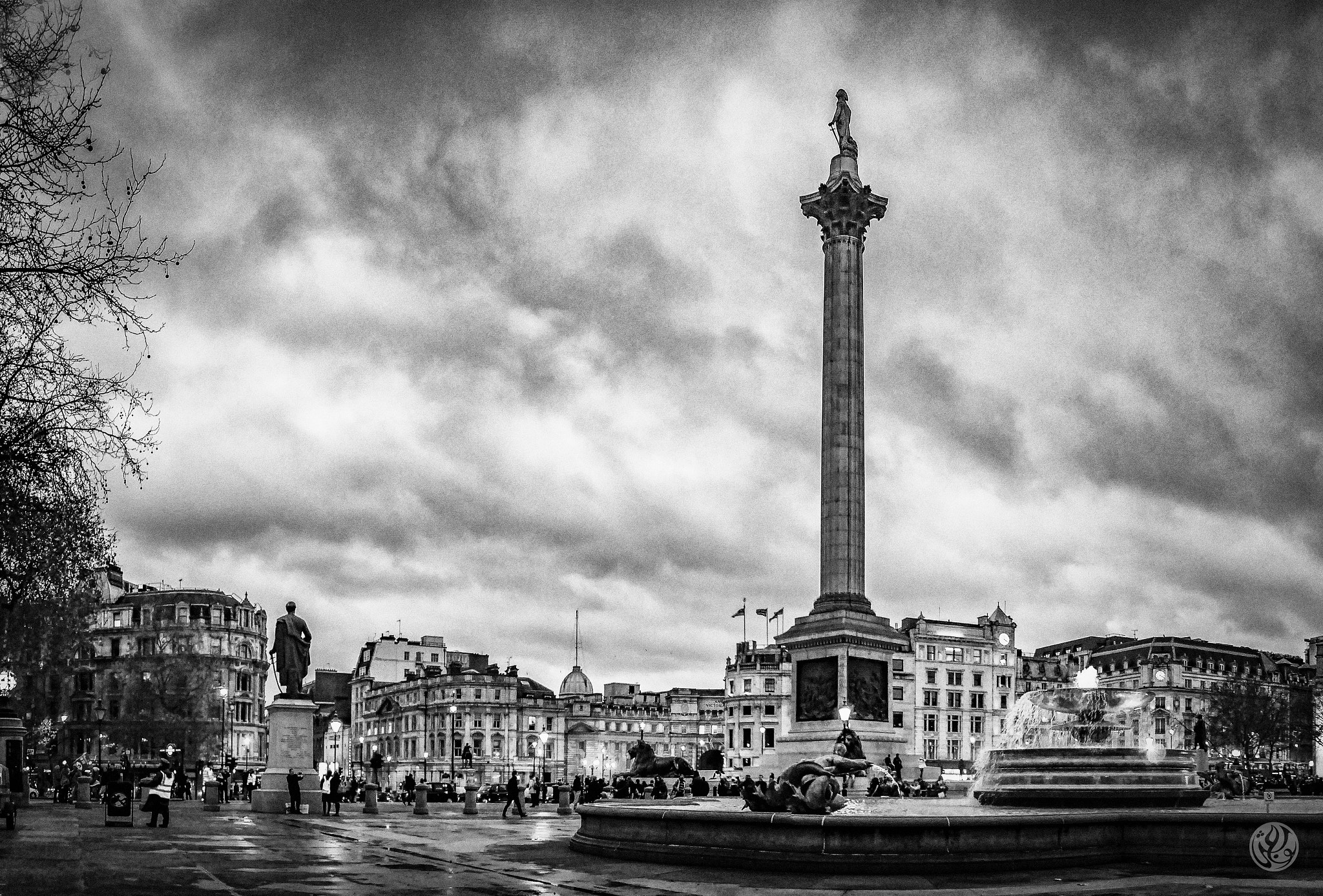 Panasonic Lumix DMC-GM1 + Panasonic Lumix G 14mm F2.5 ASPH sample photo. Nelson's column photography