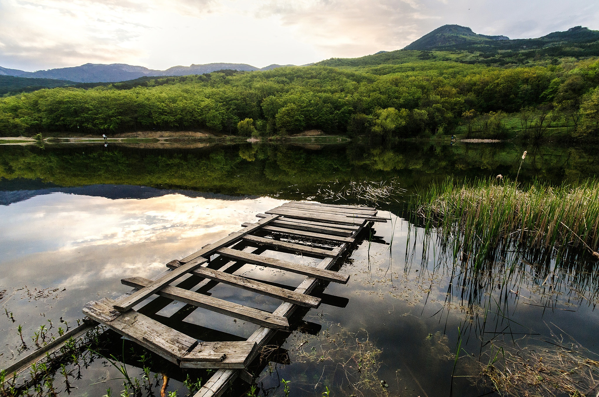 Nikon D300S sample photo. Mountain lake photography