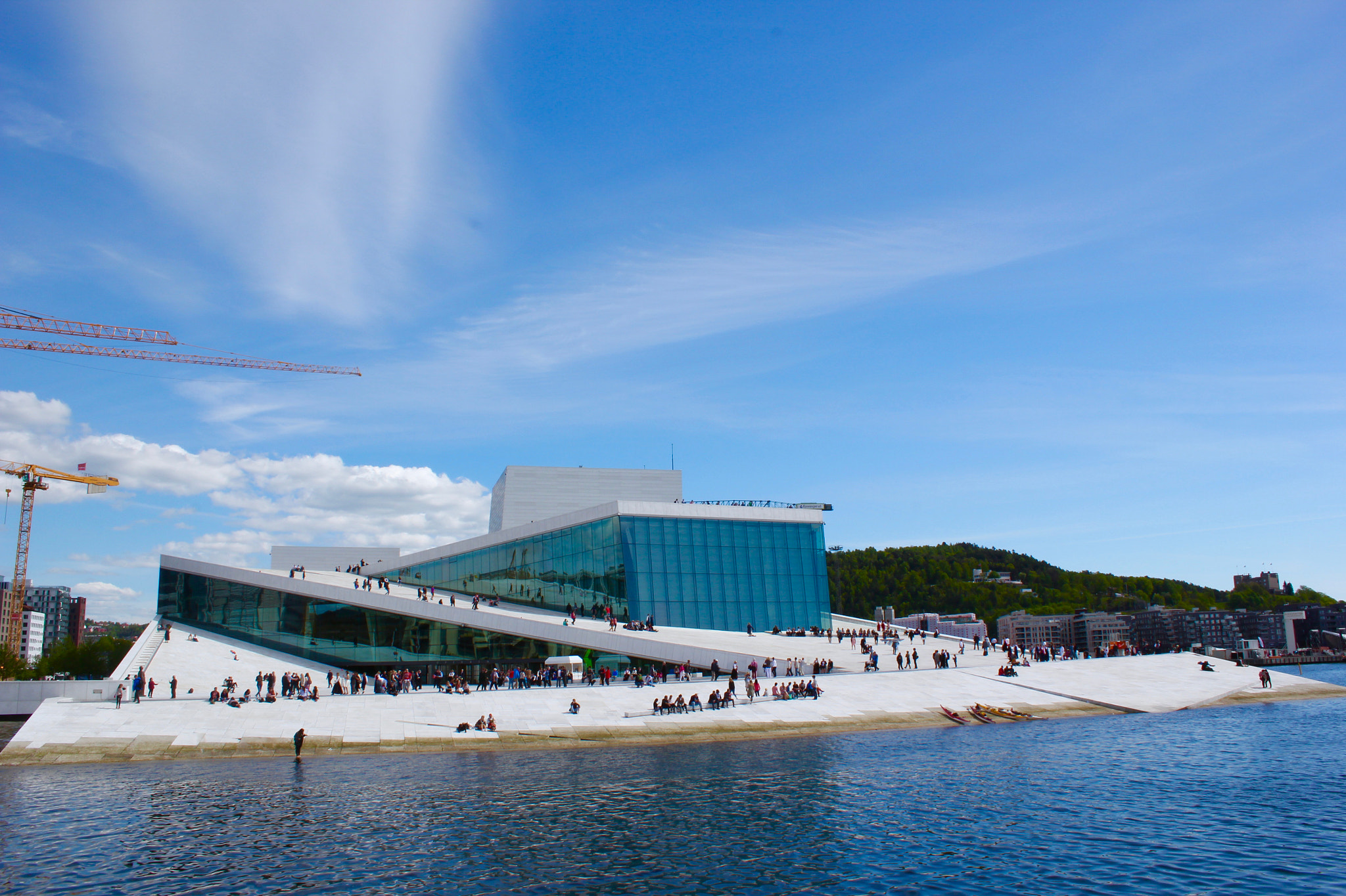 Canon EF-S 18-55mm F3.5-5.6 III sample photo. Oslo opera house photography