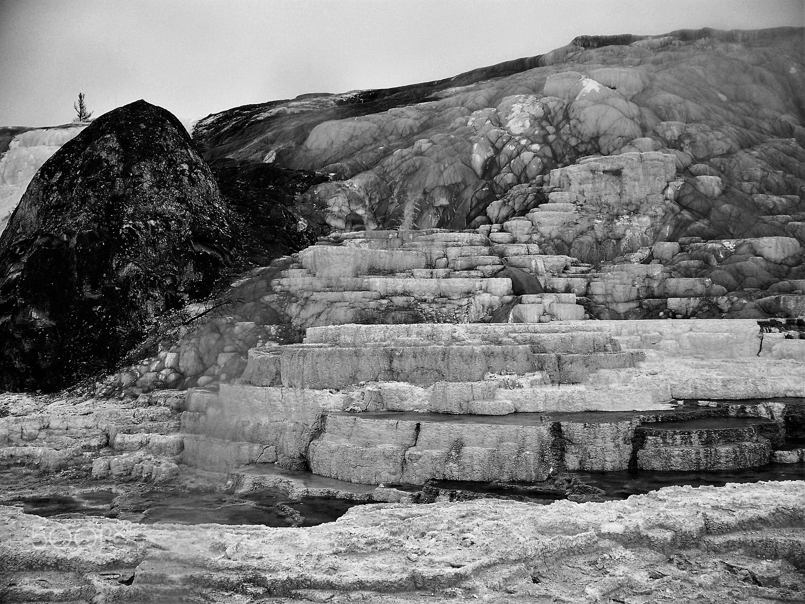 Kodak Z712 IS ZOOM DIGITAL CAMERA sample photo. Mammoth hot springs photography
