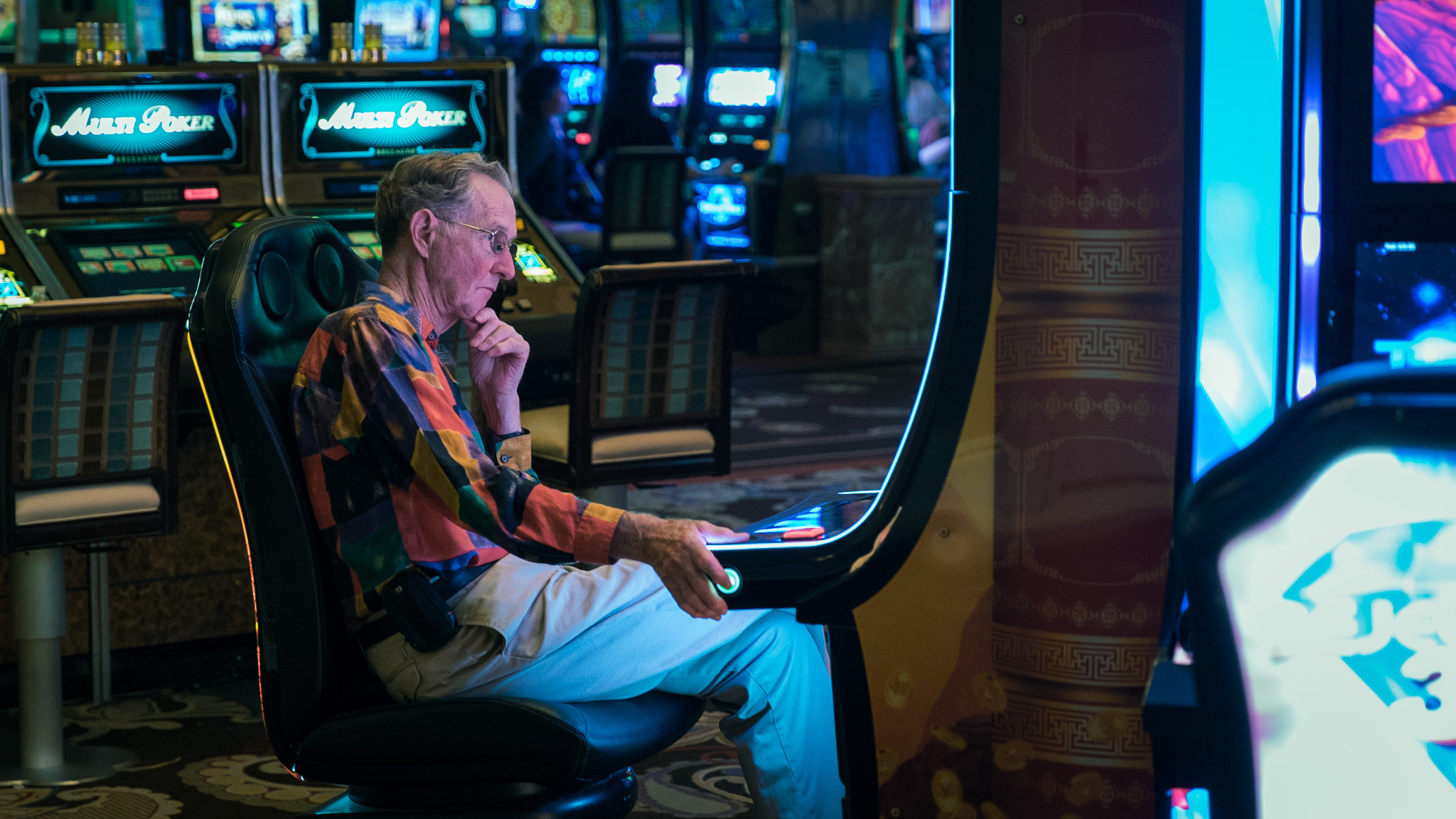 Sony a7S + Canon EF 24-70mm F2.8L II USM sample photo. Gamer in las vegas photography