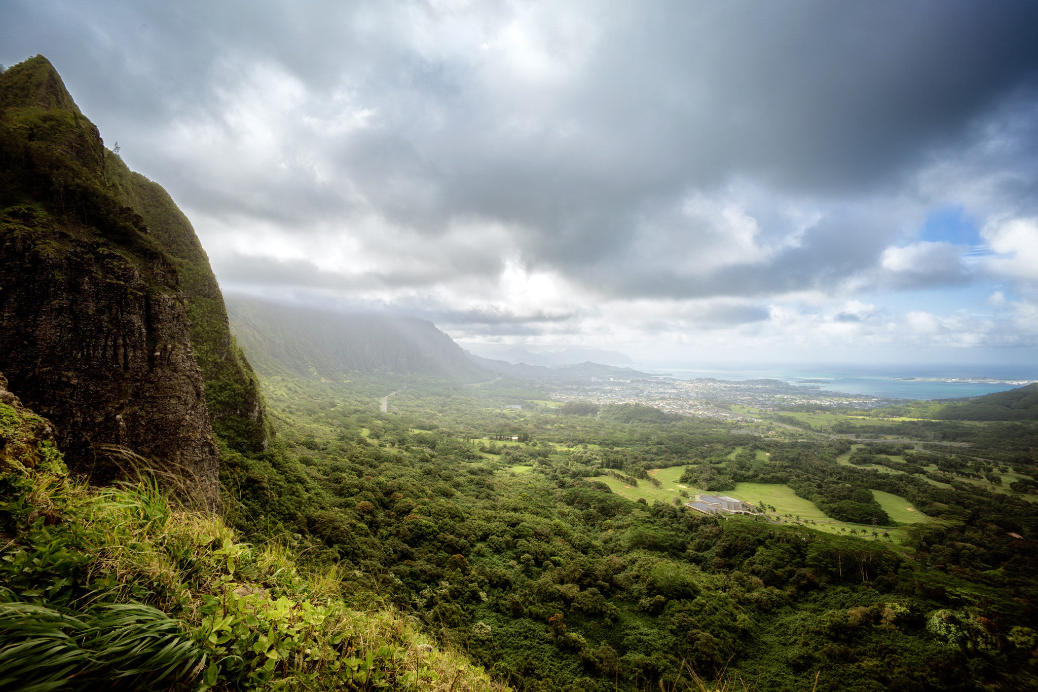 Voigtlander SUPER WIDE-HELIAR 15mm F4.5 III sample photo. Beautiful oahu photography