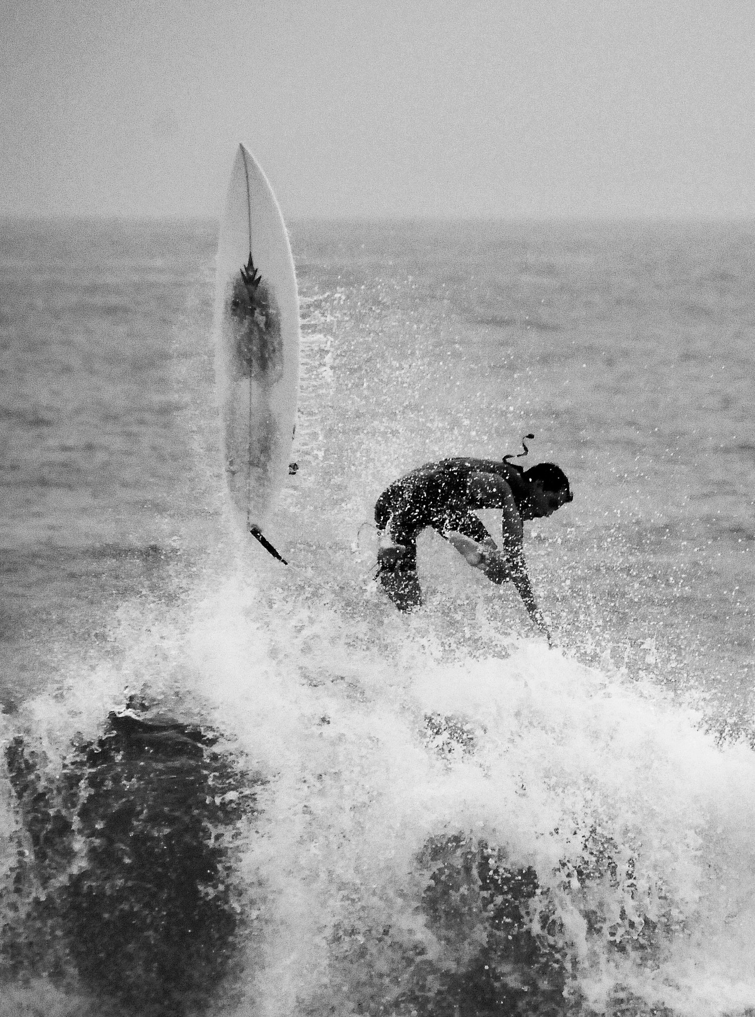 Nikon D300S + Sigma 18-250mm F3.5-6.3 DC OS HSM sample photo. Surf photography