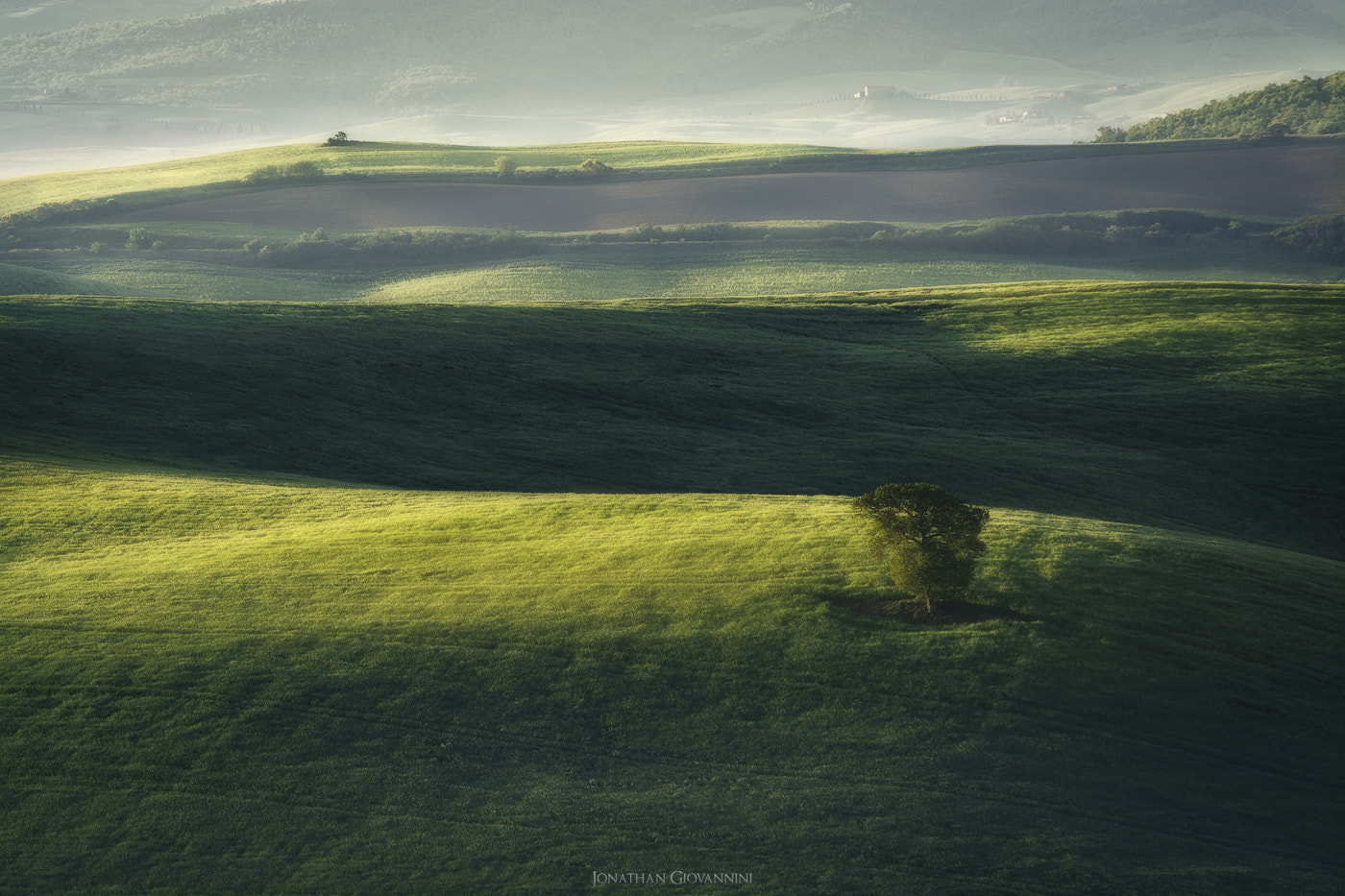 Sigma 70-200mm F2.8 EX DG OS HSM sample photo. Farmhouse to horizon photography