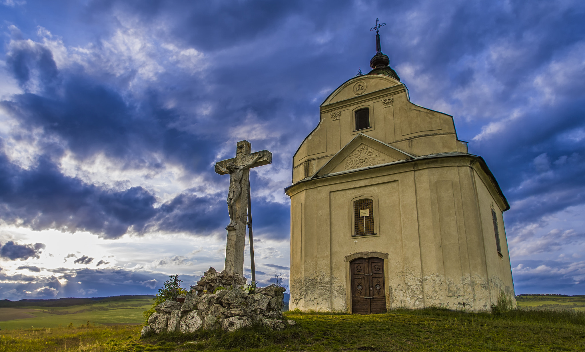 Pentax K-50 + HD Pentax DA 15mm F4 ED AL Limited sample photo. Holy cross chapel photography