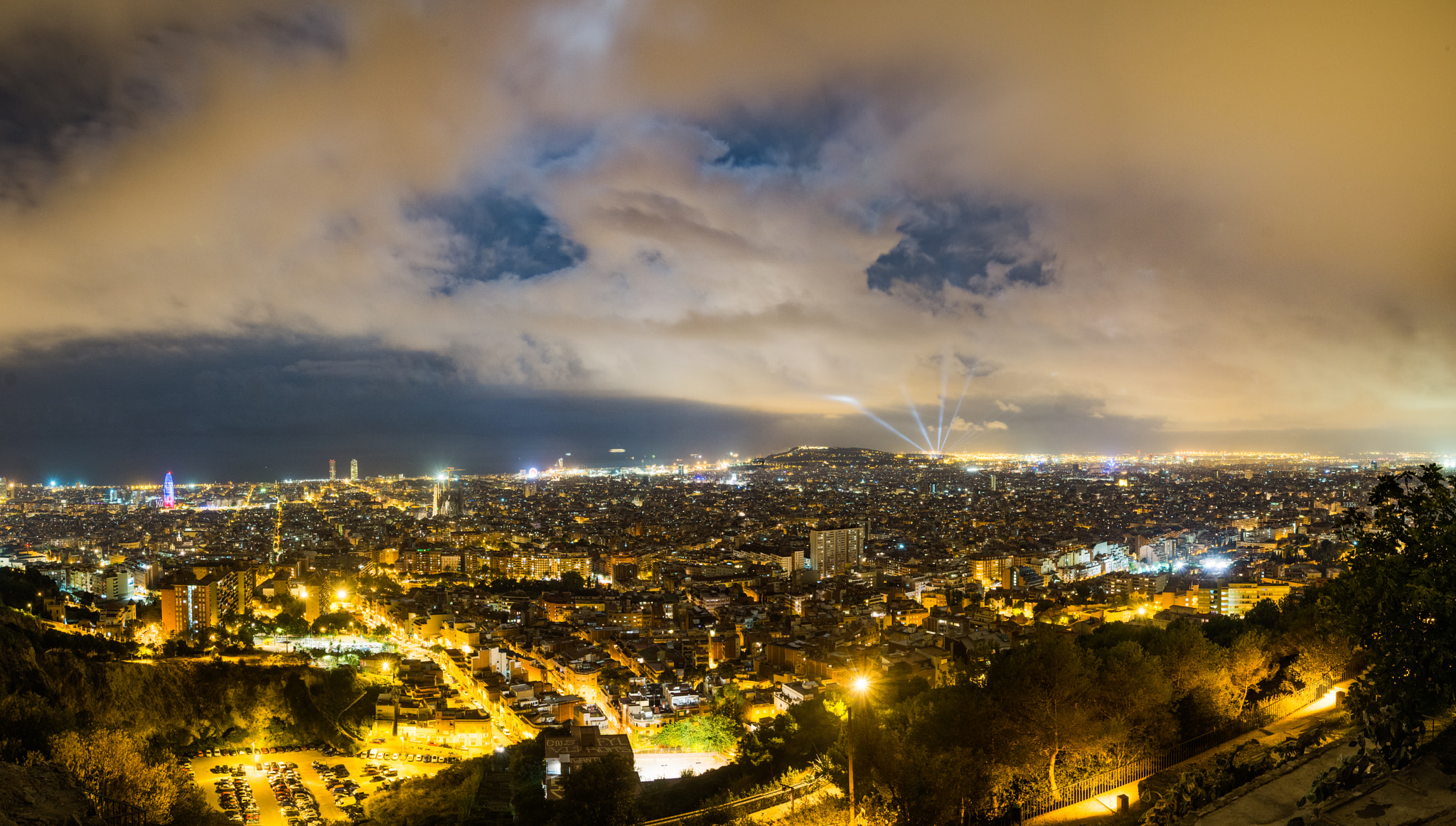 Pentax K-5 II + Sigma sample photo. Amazing barcelona photography