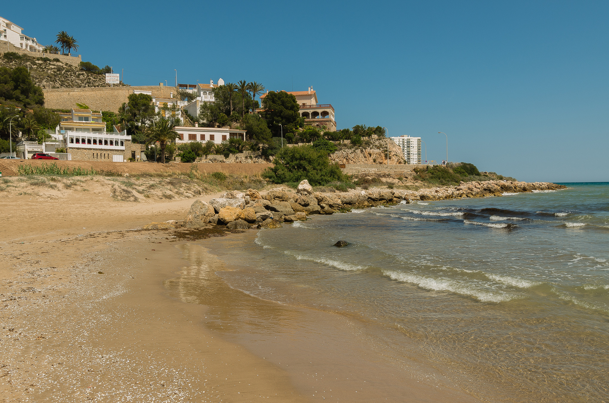 Pentax smc DA 12-24mm F4.0 ED AL (IF) sample photo. Cap negre. cullera photography