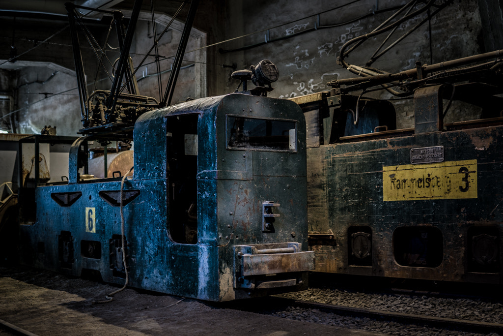 Sony a6000 + E 30mm F1.4 sample photo. In the mine: the locomotive photography