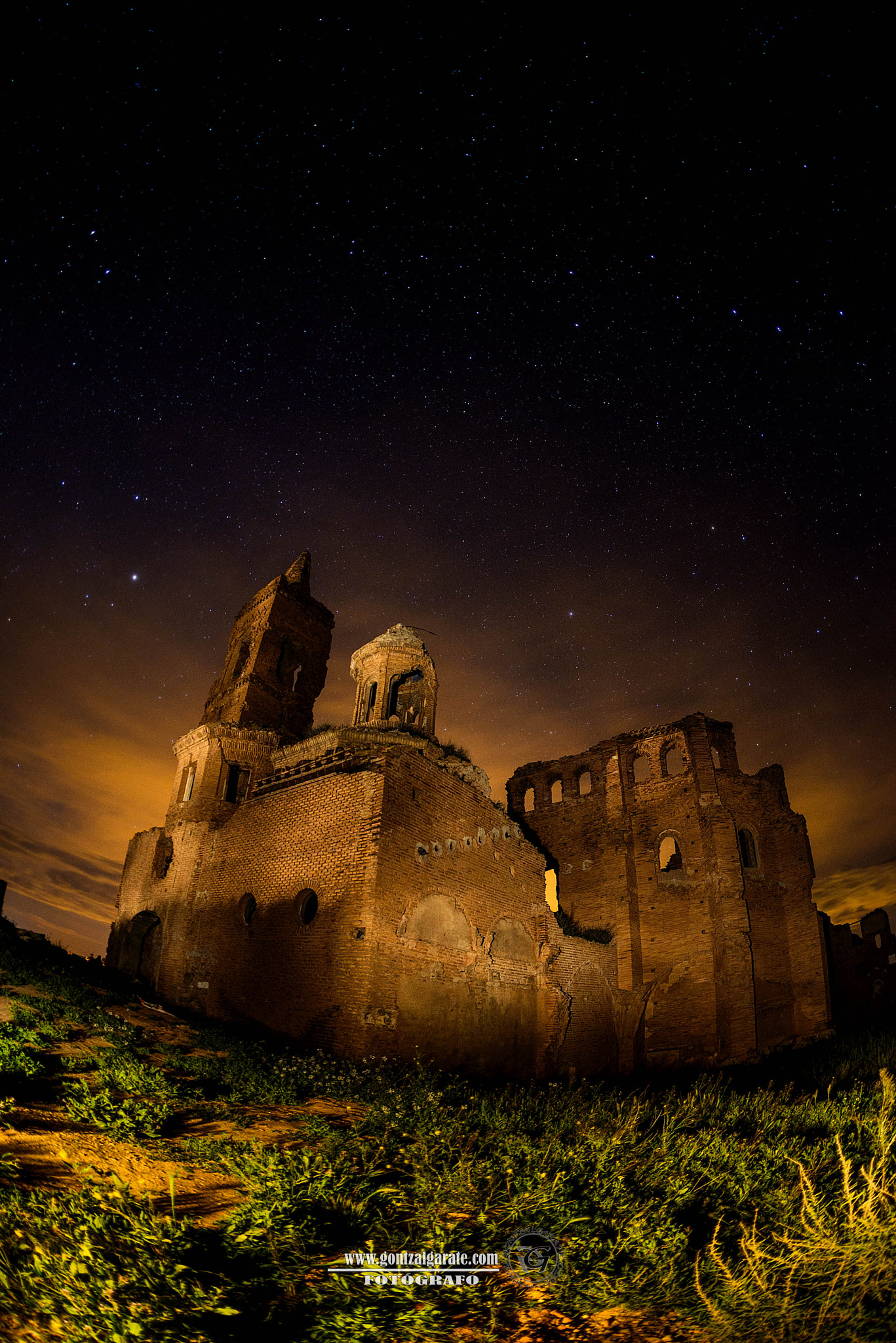 Nikon D610 + Sigma 15mm F2.8 EX DG Diagonal Fisheye sample photo. Abandoned photography