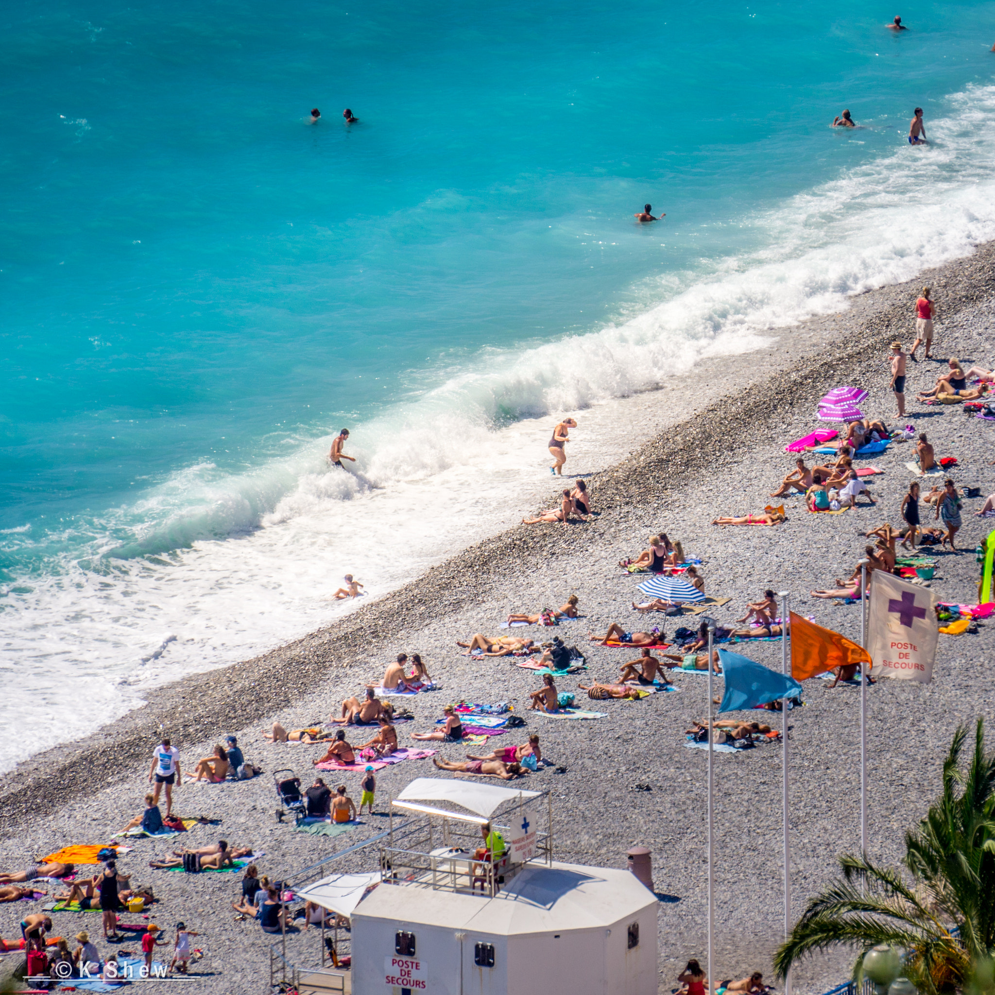 Sony Alpha NEX-5N + Sony E 55-210mm F4.5-6.3 OSS sample photo. Promenade des anglais photography