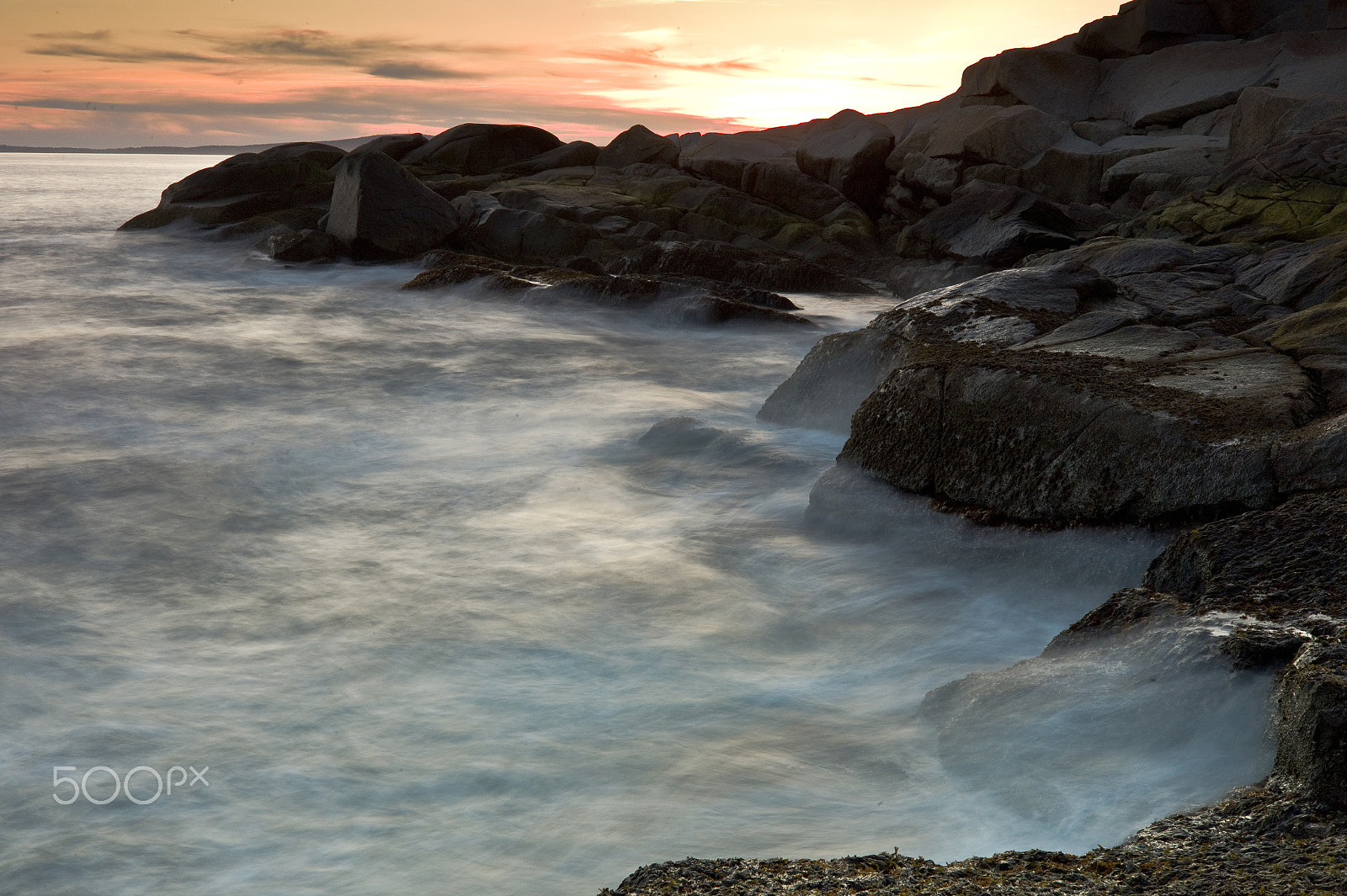 Leica M9 + Leica Summarit-M 50mm F2.5 sample photo. Peggys cove shore at sun down photography