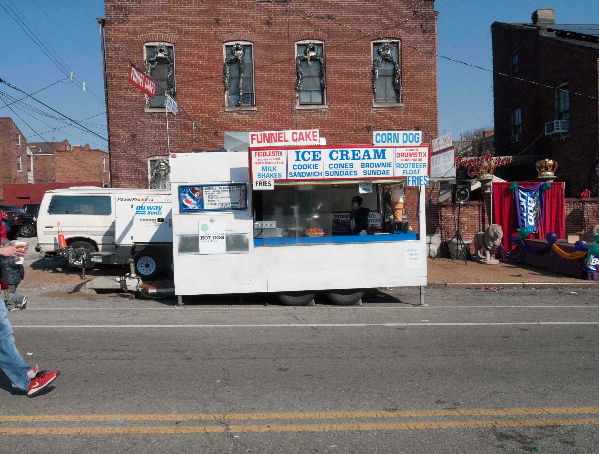 Panasonic Lumix DMC-GF1 sample photo. Food truck photography