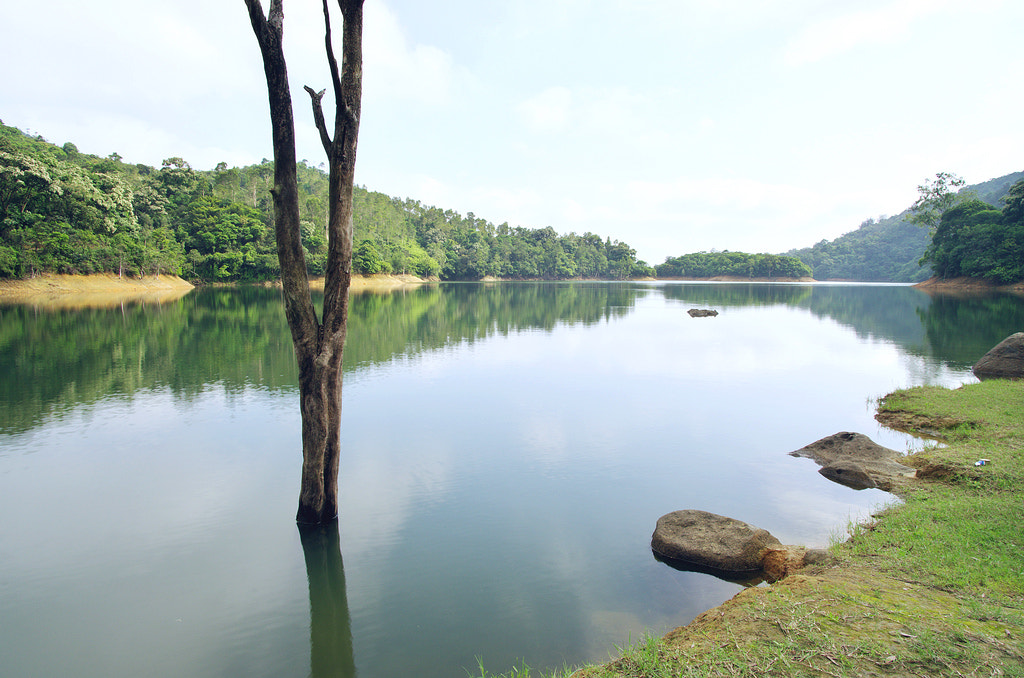 Pentax smc DA 14mm F2.8 ED (IF) sample photo. Peaceful lake photography