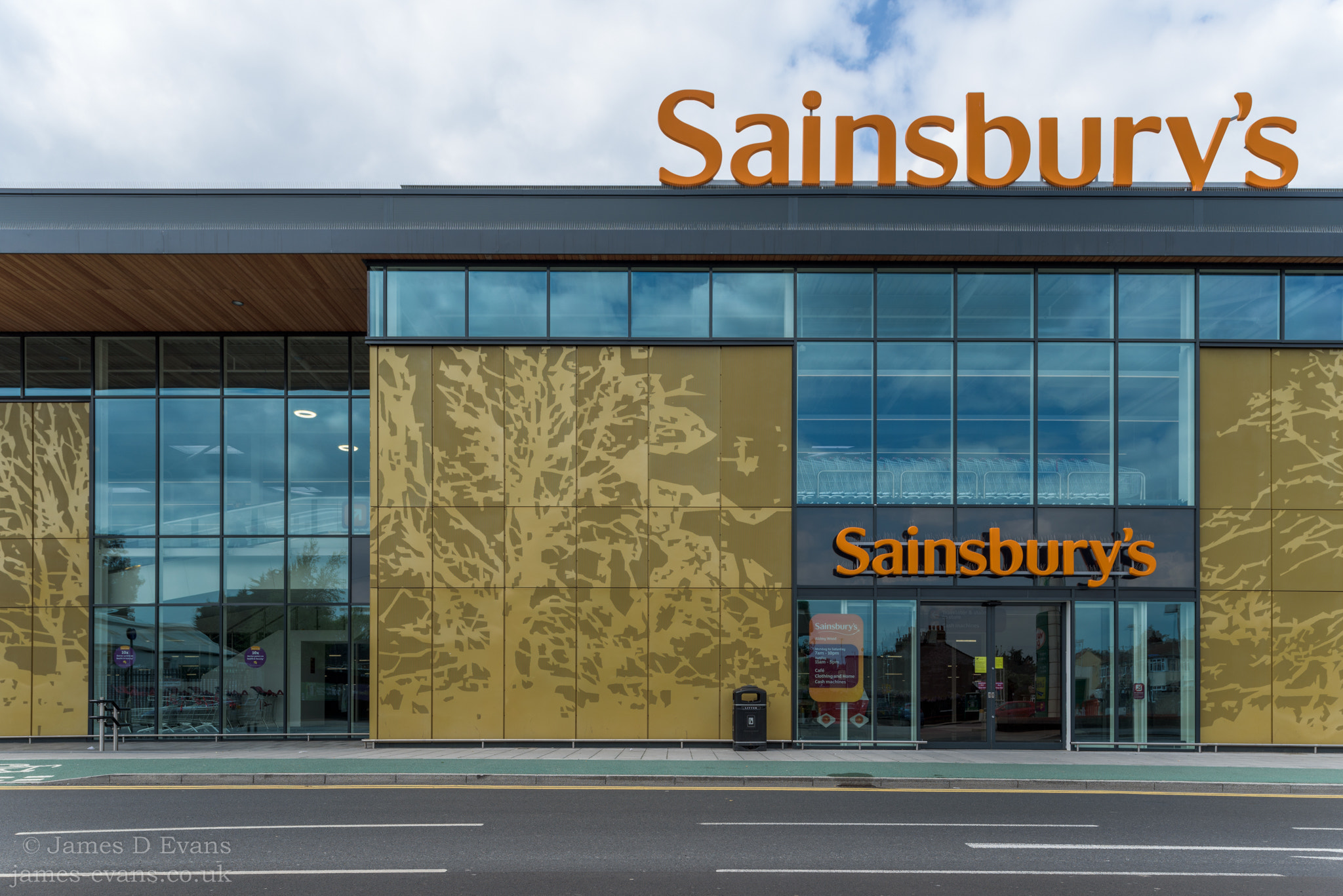 Nikon D750 + Nikon PC-E Nikkor 24mm F3.5D ED Tilt-Shift sample photo. Sainsbury's - abbey wood photography